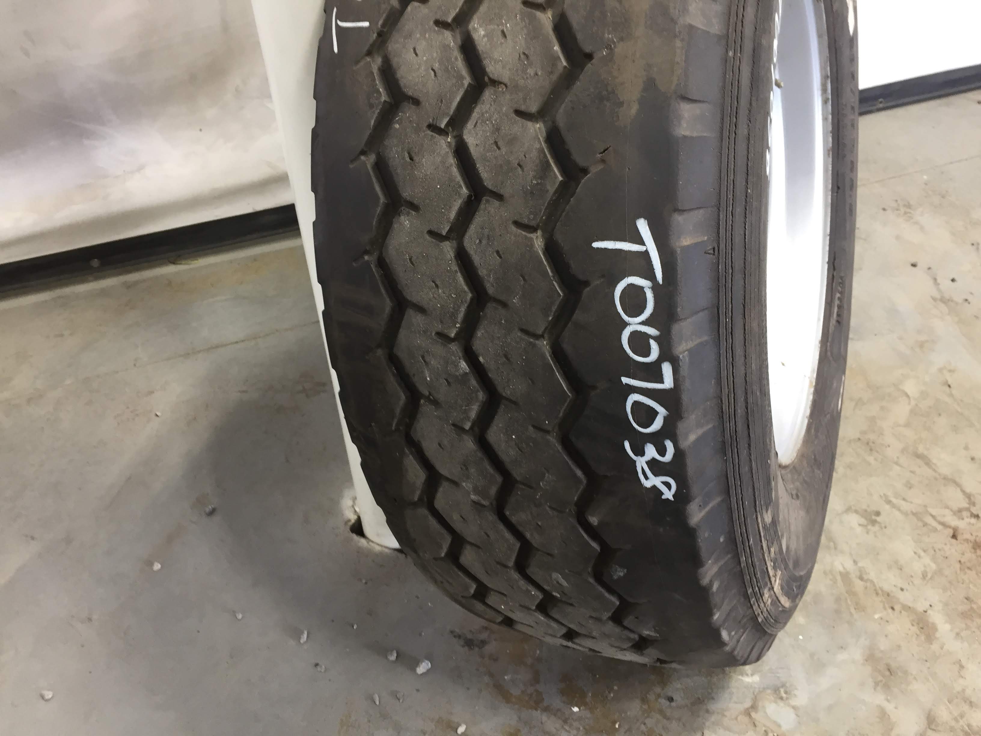 385/65R22.5 Bridgestone M844 Commercial Tire-Wheel Assembly T007038