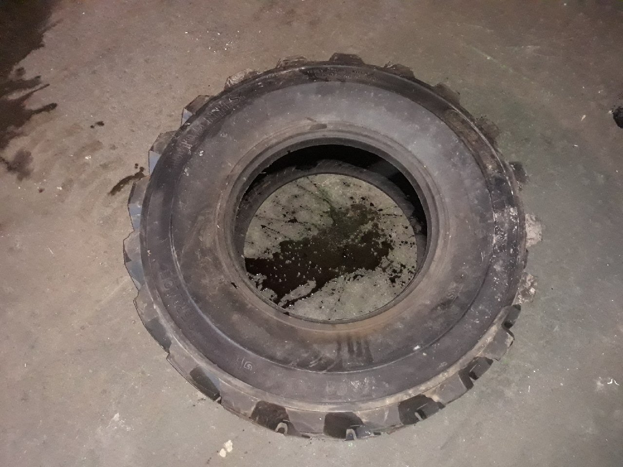 15/-19.5 Pro Max Power King R-4 Tire PRO15195