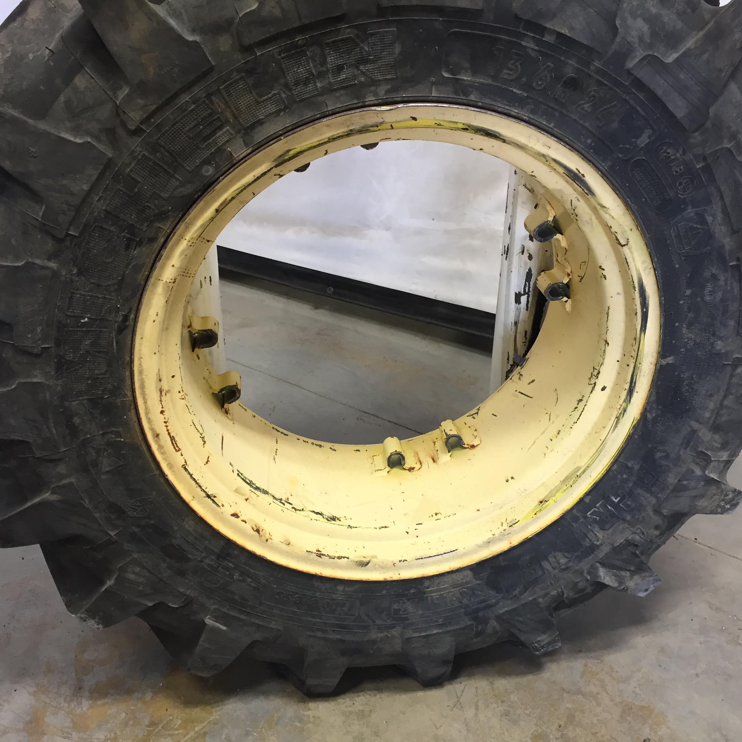 24''D x 12''W Rim with Clamp/Loop Style (groups of 2 bolts) Wheel WS002289