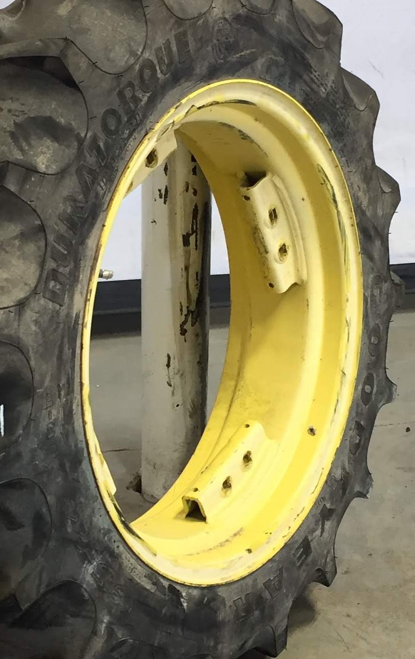 24''D x 8''W Rim with Clamp/U-Clamp (groups of 2 bolts) Wheel WS002291