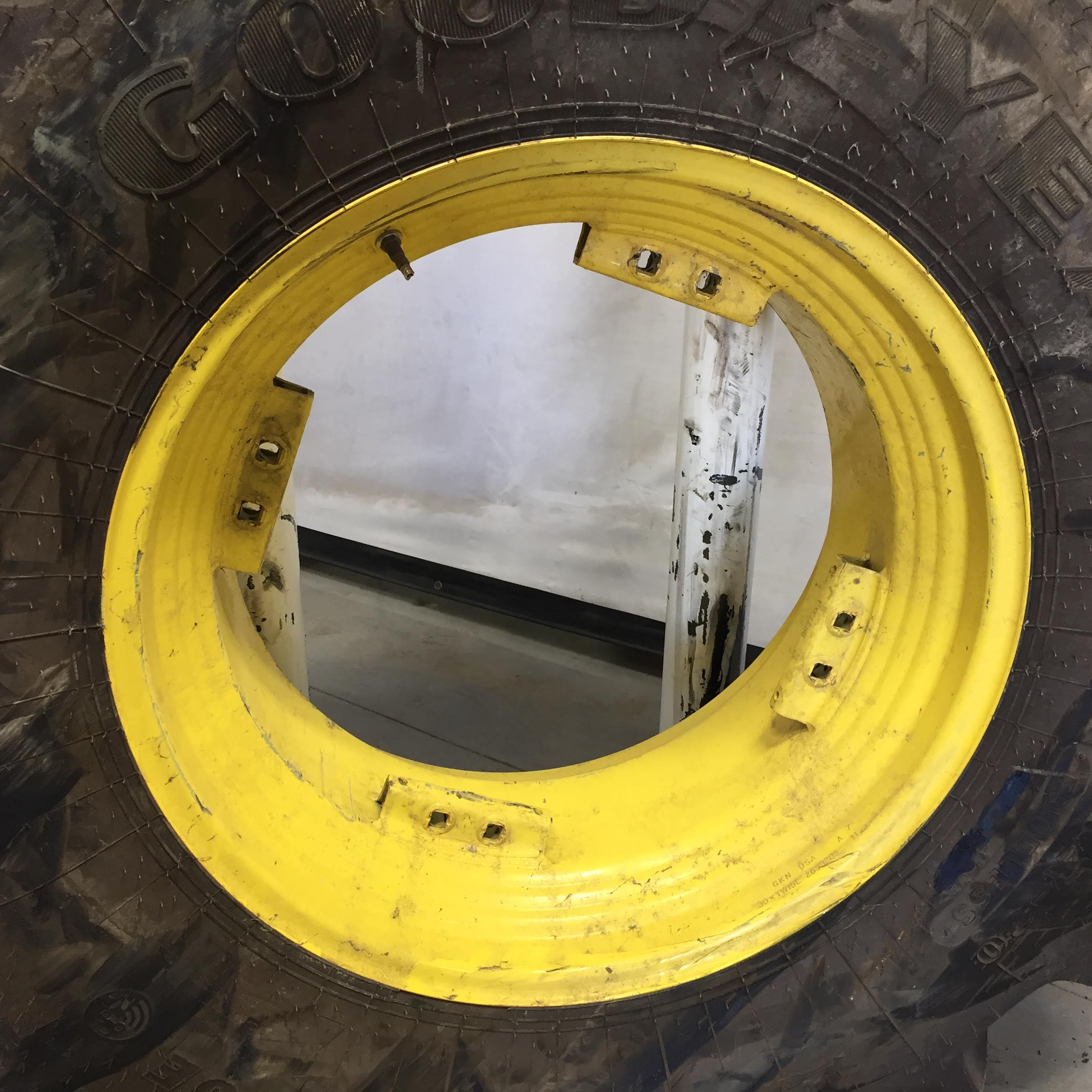 30''D x 15''W Rim with Clamp/U-Clamp (groups of 2 bolts) Wheel WS002294