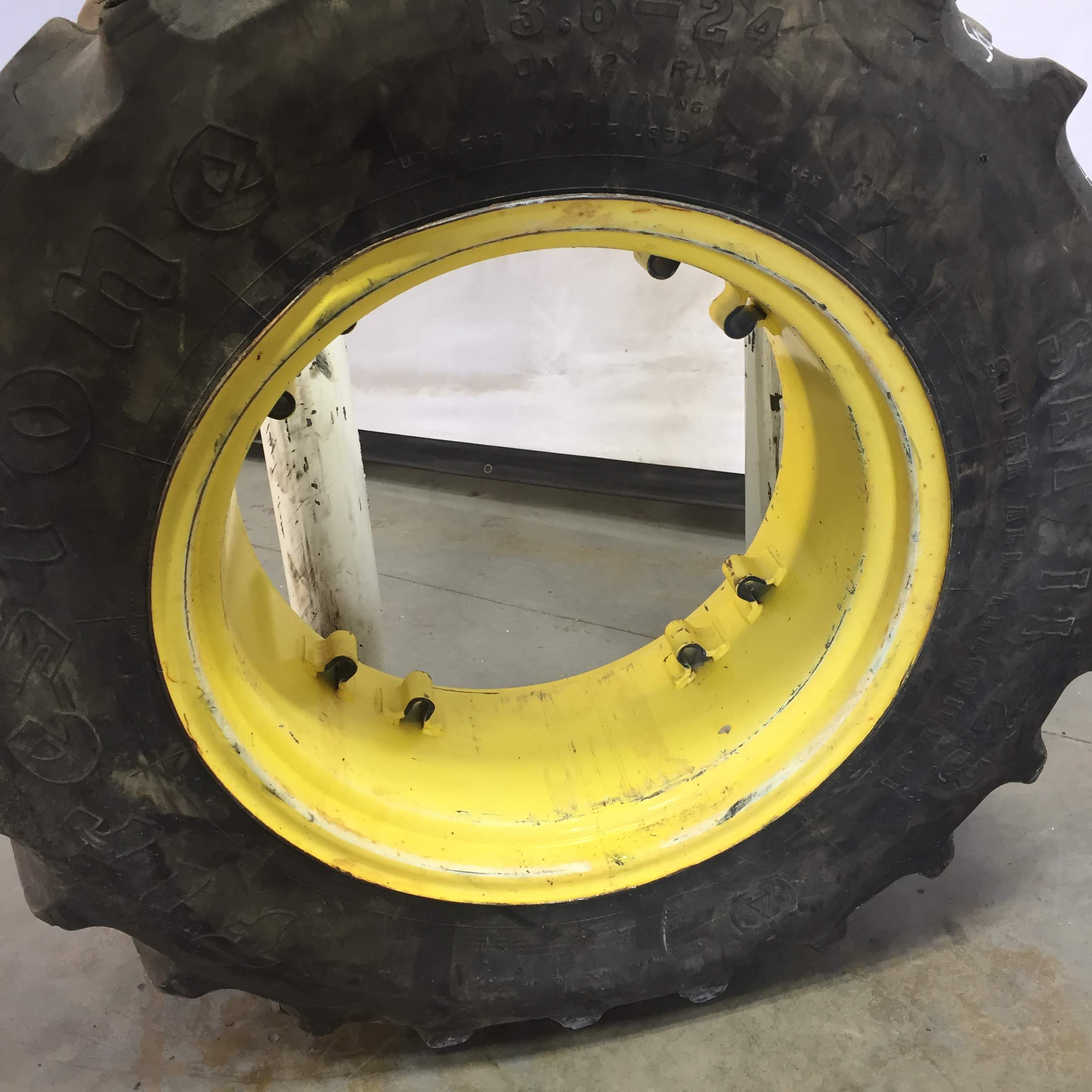 24''D x 12''W Rim with Clamp/Loop Style (groups of 2 bolts) Wheel WS002308