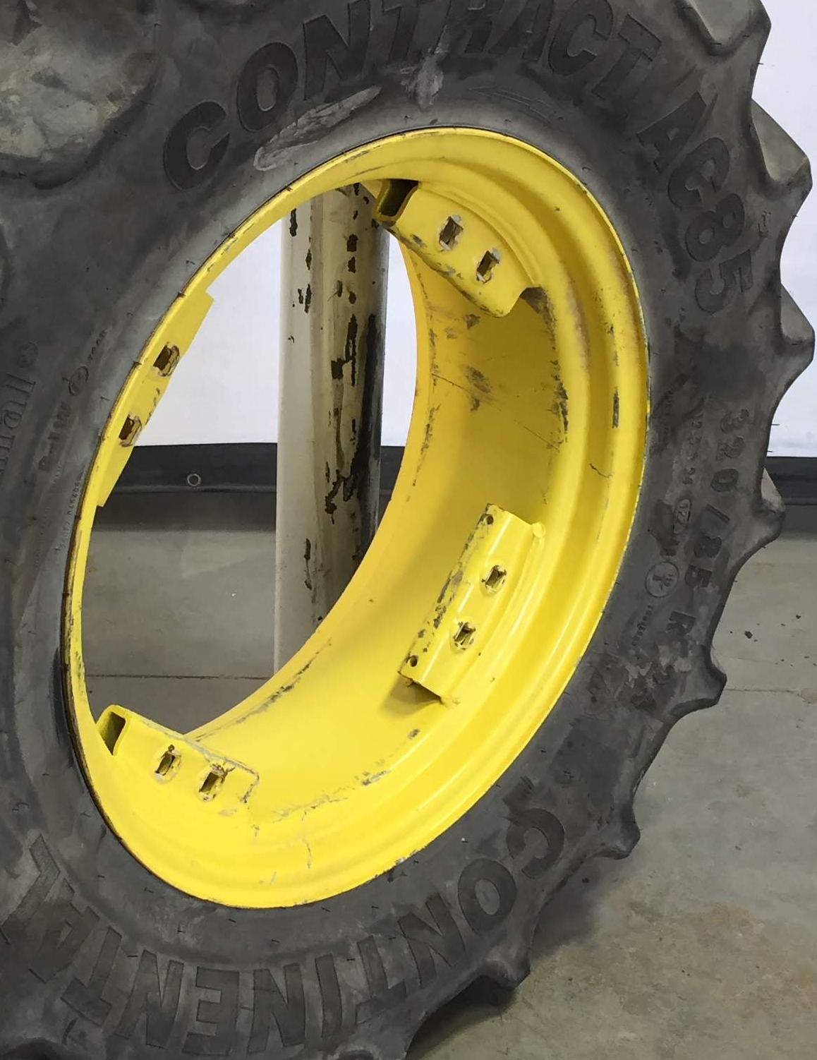 24''D x 10''W Rim with Clamp/U-Clamp (groups of 2 bolts) Wheel WS002311