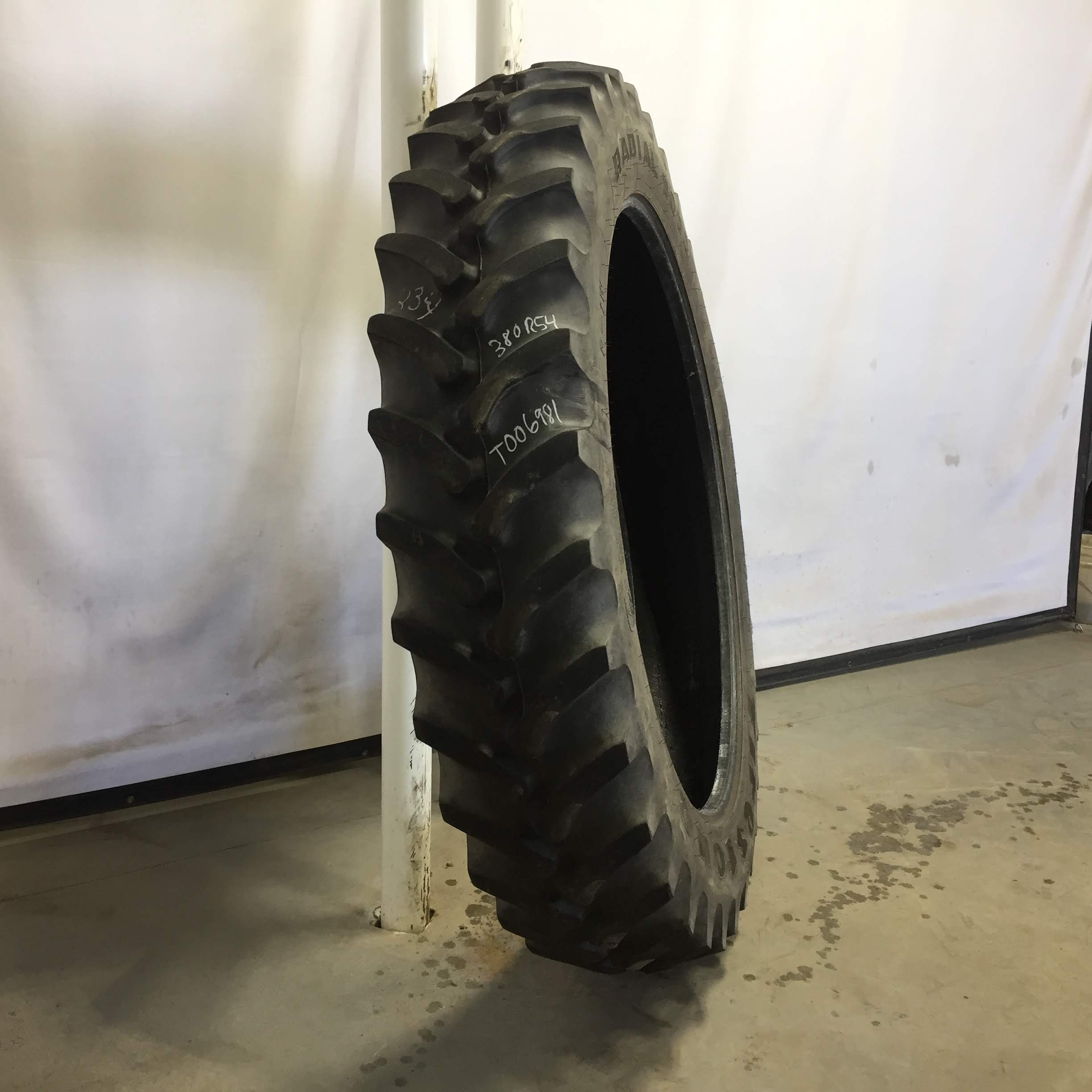 380/90R54 Firestone Radial 9000 R-1W Tire T006981
