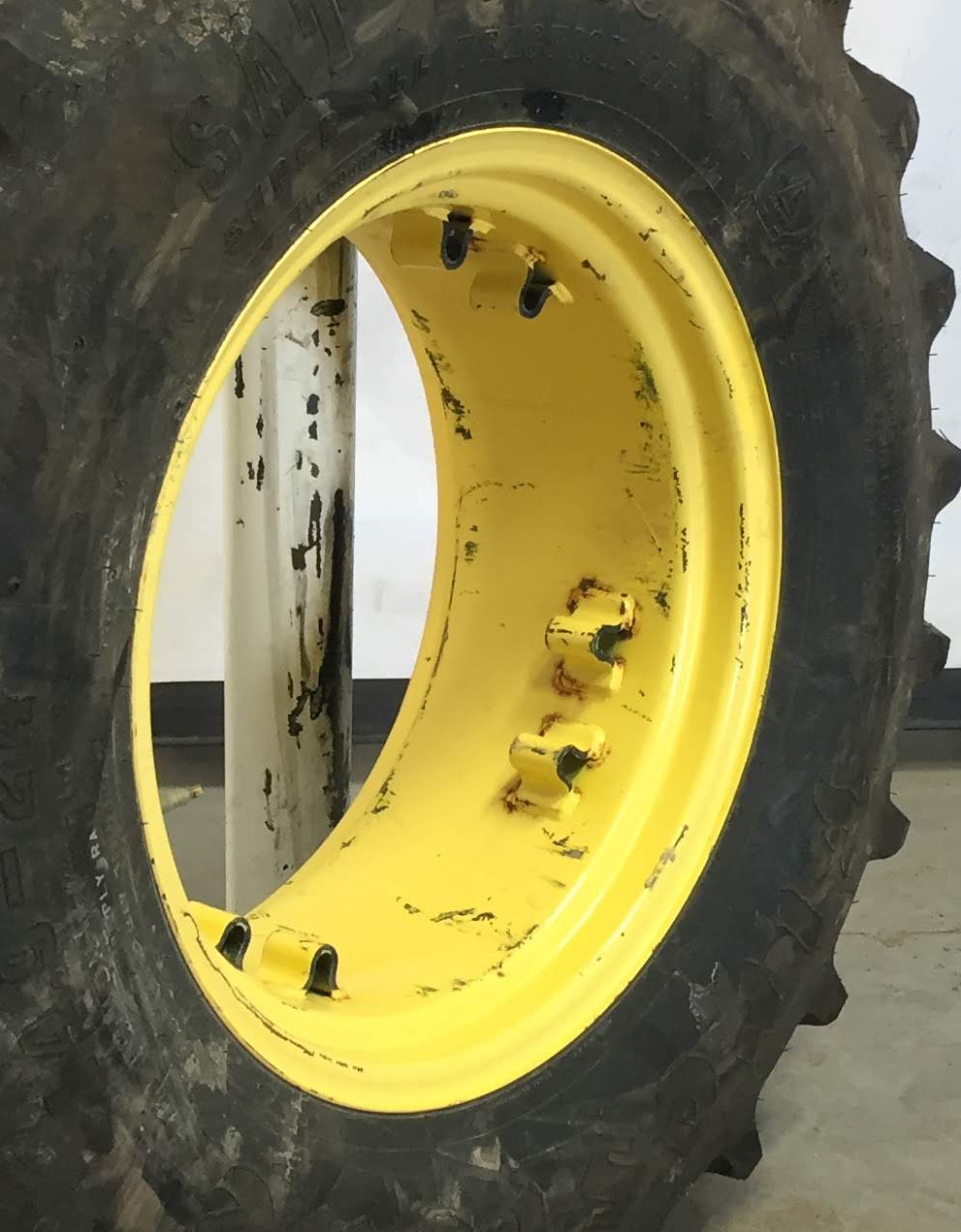 24''D x 12''W Rim with Clamp/Loop Style (groups of 2 bolts) Wheel WS002316