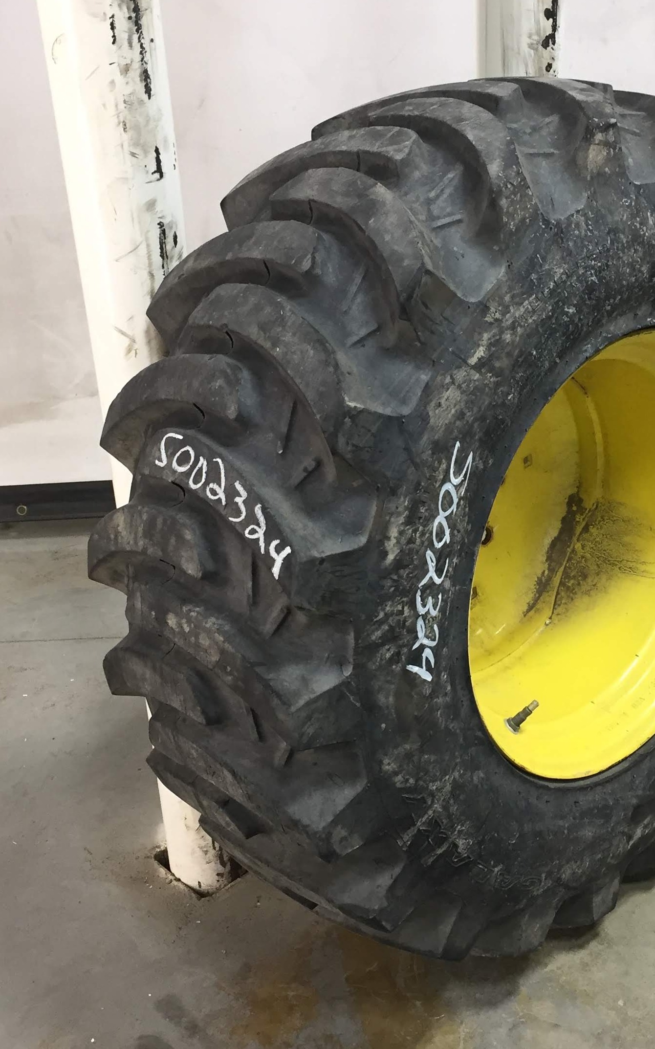 15/-19.5 Galaxy Marathoner R-4 Tire RS002324