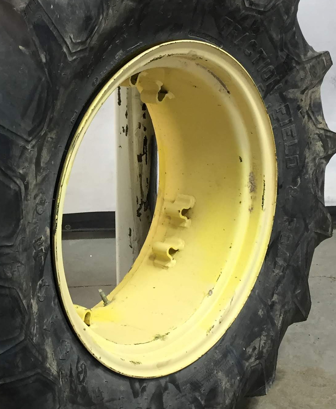 24''D x 12''W Rim with Clamp/U-Clamp (groups of 2 bolts) Wheel WS002340