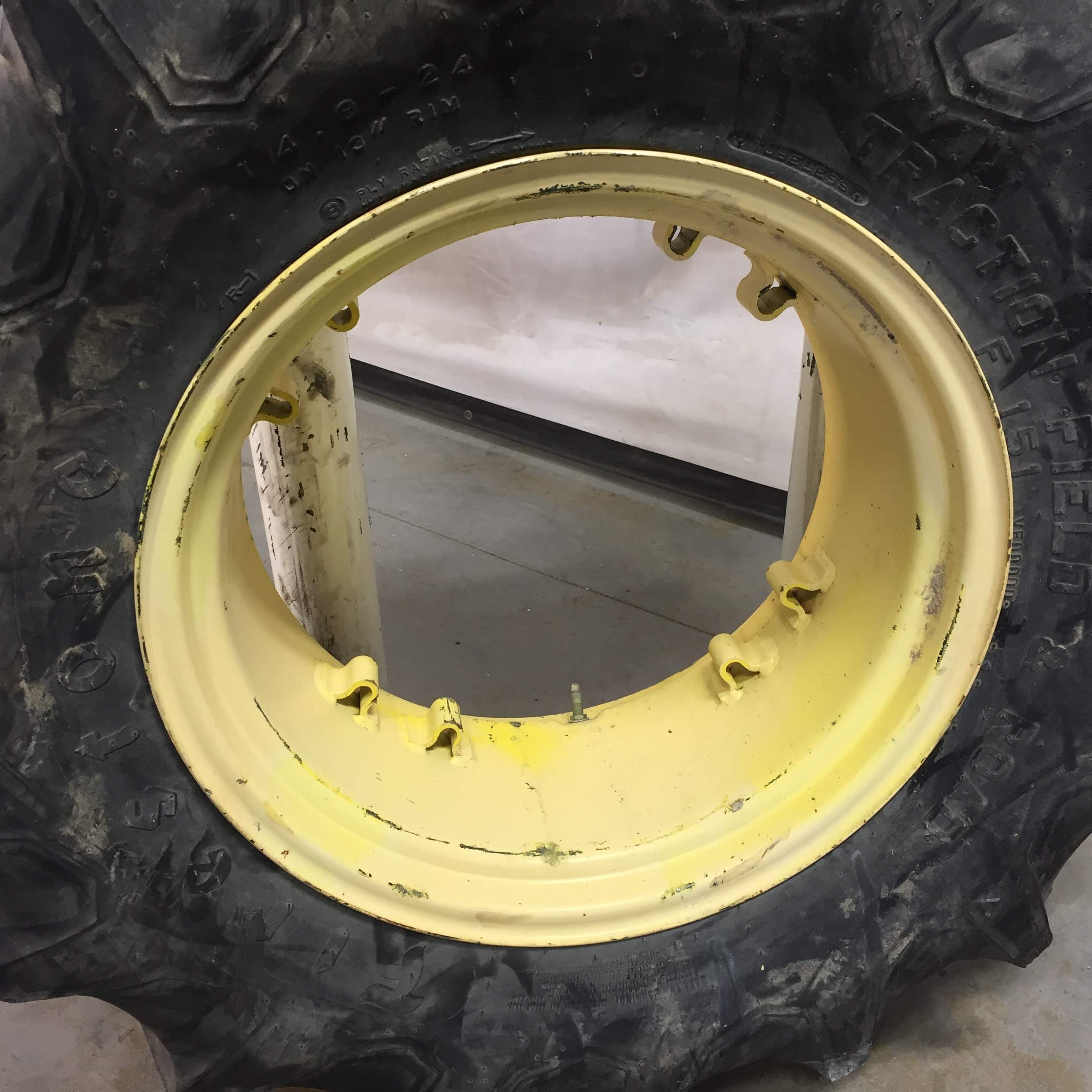 24''D x 12''W Rim with Clamp/U-Clamp (groups of 2 bolts) Wheel WS002340