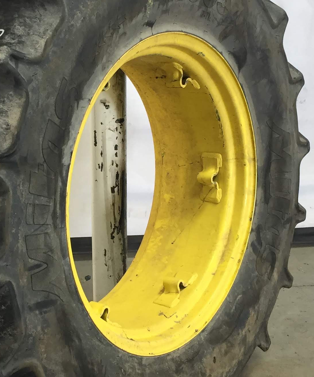 28''D x 12''W Rim with Clamp/Loop Style Wheel WS002343