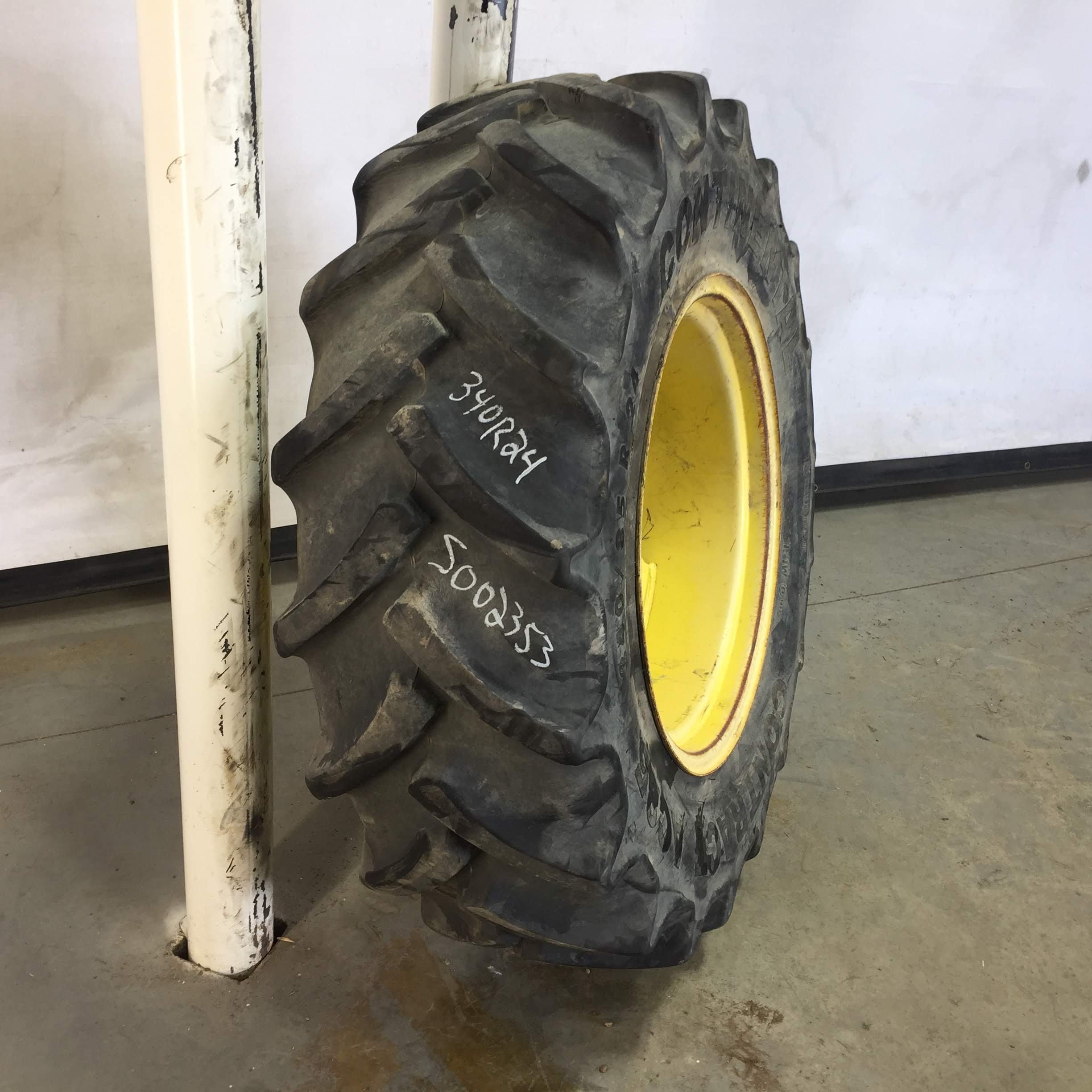 340/85R24 Continental AC85 Contract R-1W Tire RS002353