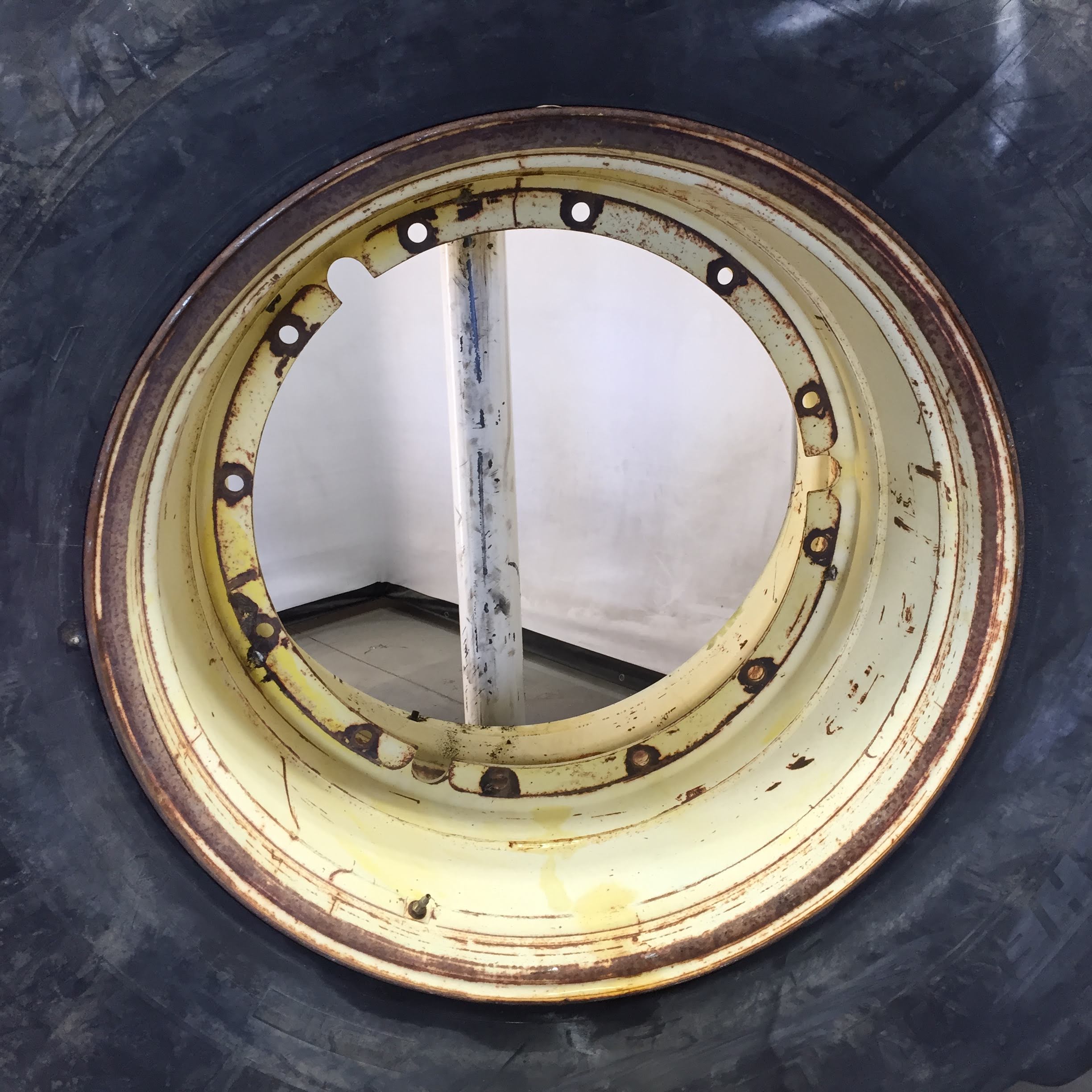 38''D x 28''W Stub Disc Wheel WS002365