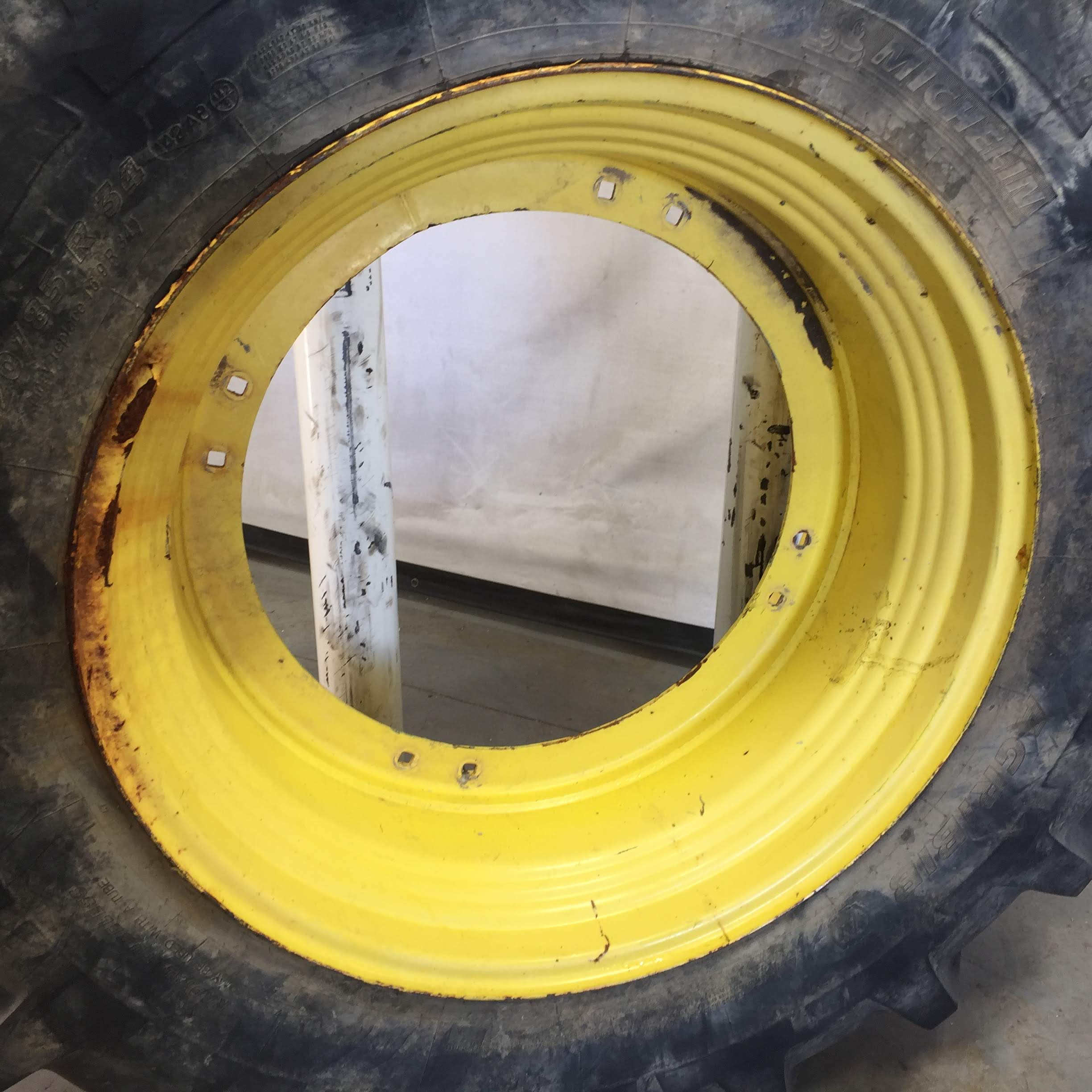 34''D x 15''W Stub Disc (groups of 2 bolts) Wheel WS002367