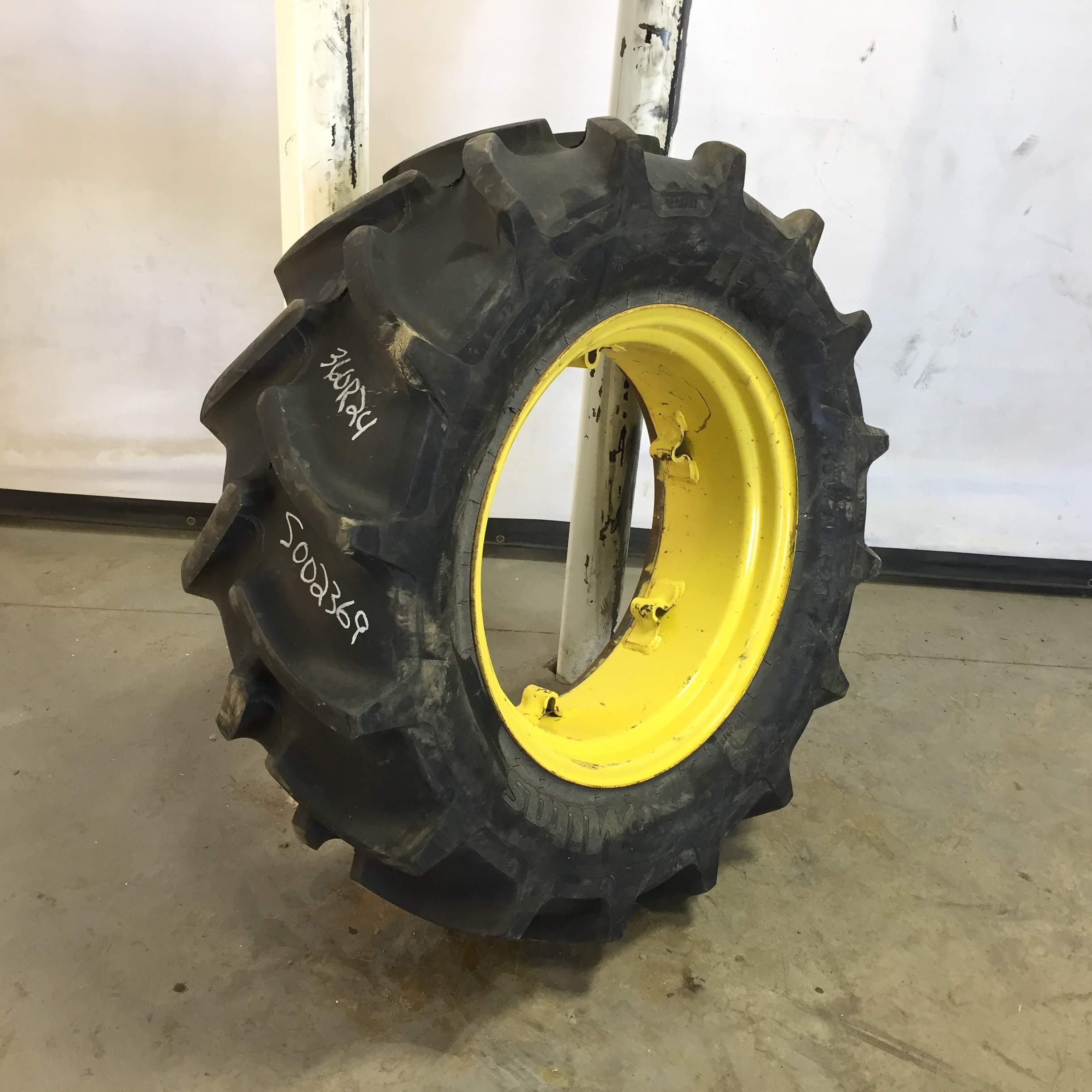 360/70R24 Mitas AC70 Radial  R-1W Tire RS002369