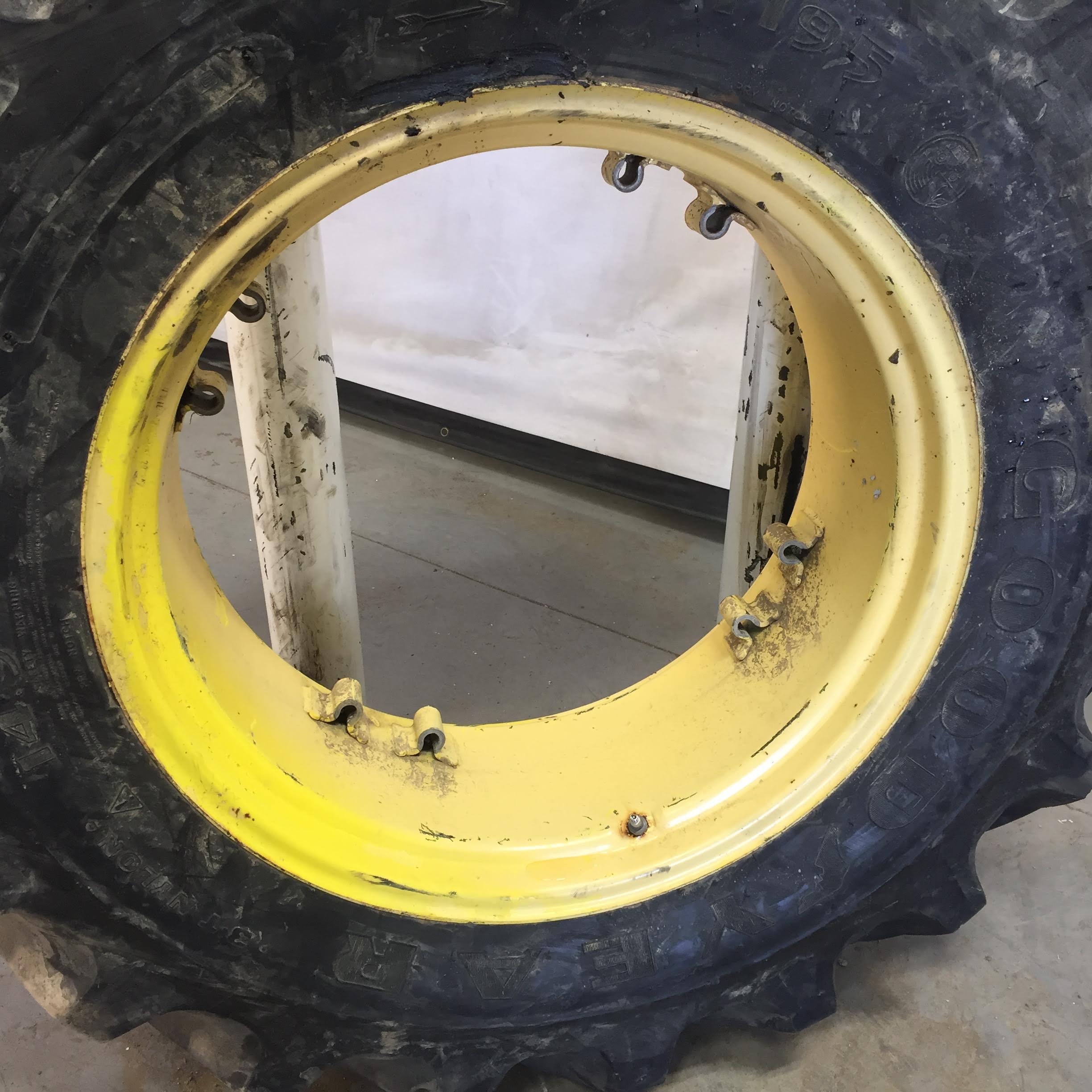 28''D x 12''W Rim with Clamp/Loop Style (groups of 2 bolts) Wheel WS002370