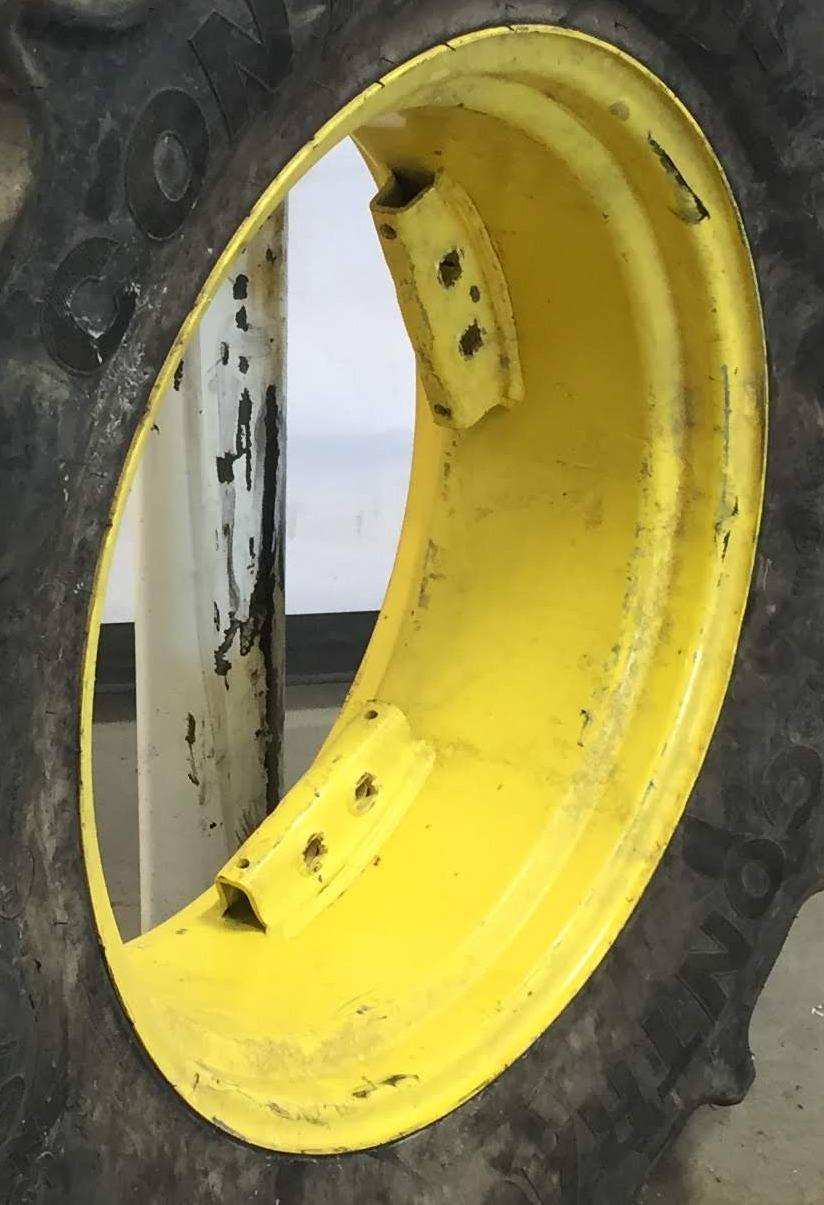 24''D x 10''W Rim with Clamp/U-Clamp (groups of 2 bolts) Wheel WS002381