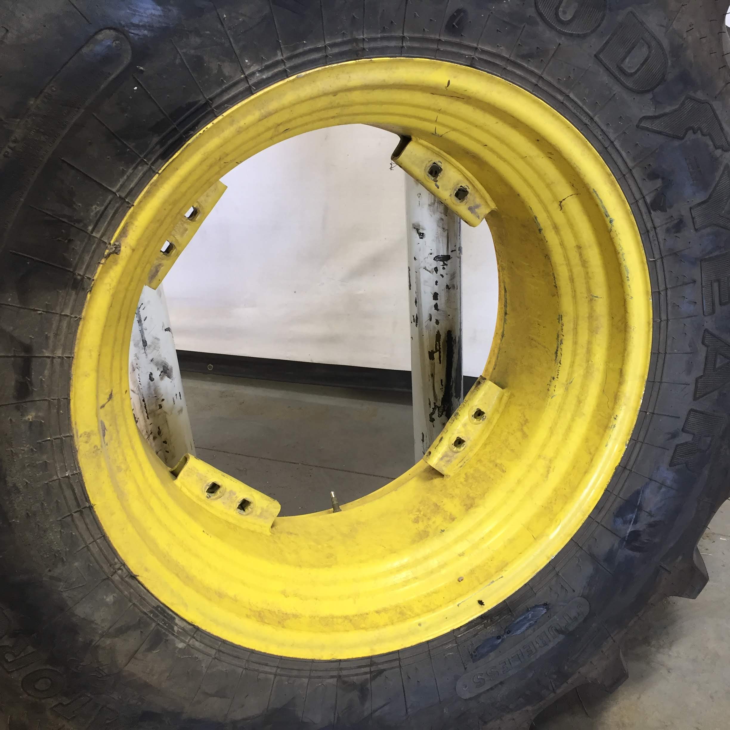 30''D x 15''W Rim with Clamp/U-Clamp (groups of 2 bolts) Wheel WS002395