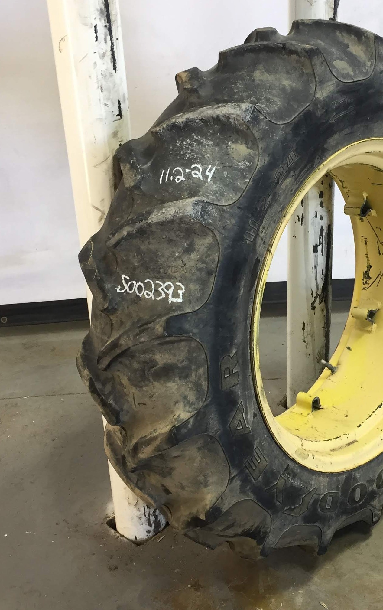 11.2/-24 Goodyear Farm Dura Torque R-1 Tire RS002393