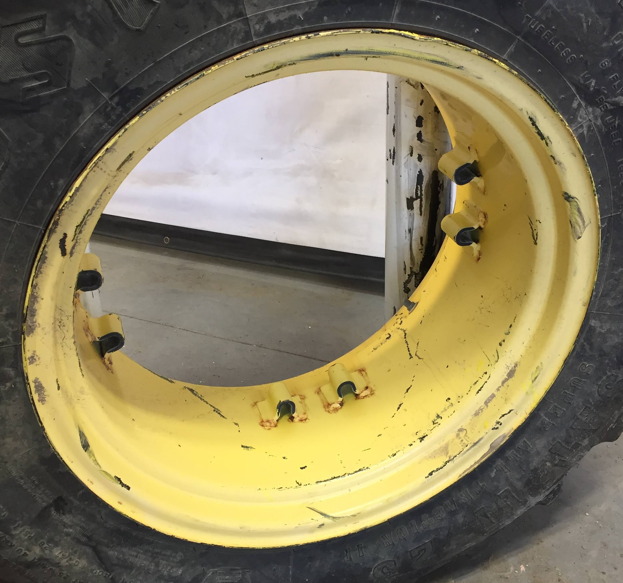 24''D x 12''W Rim with Clamp/Loop Style (groups of 2 bolts) Wheel WS002378