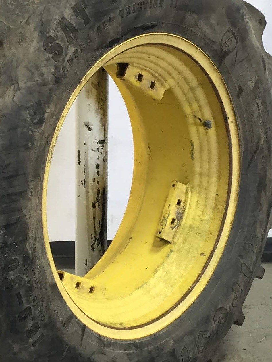 30''D x 15''W Rim with Clamp/U-Clamp (groups of 2 bolts) Wheel WS002390