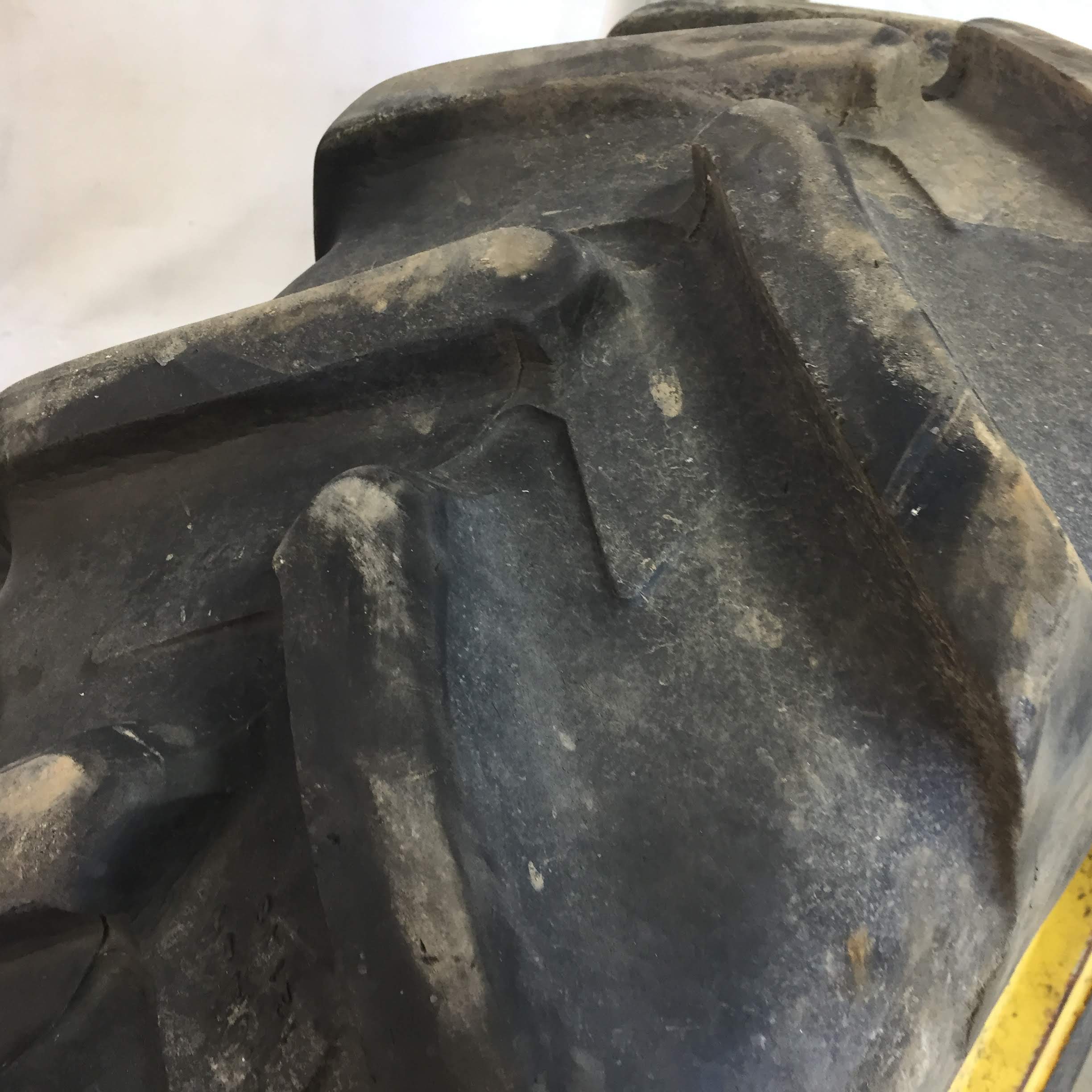 13.6/R24 Michelin AgriBib R-1W Tire RS002408