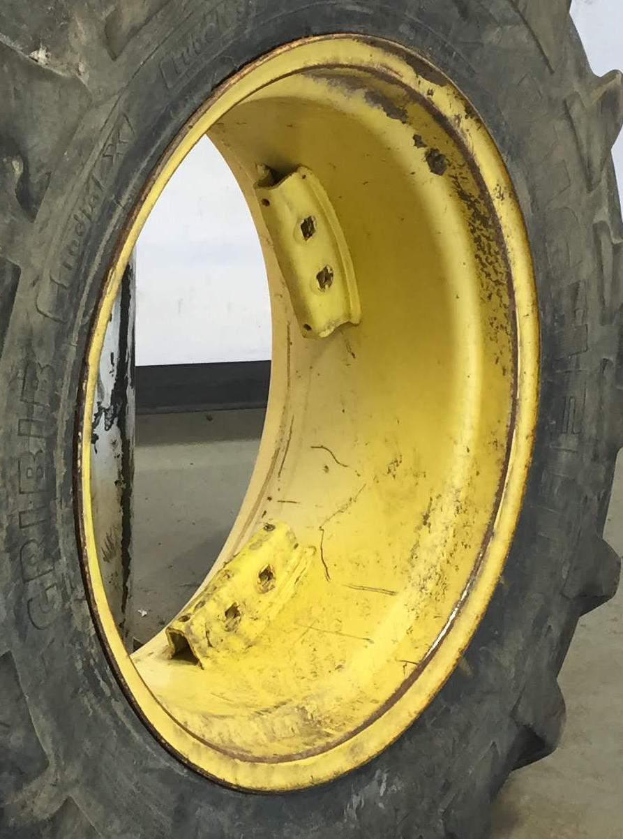 24''D x 10''W Rim with Clamp/U-Clamp (groups of 2 bolts) Wheel WS002408