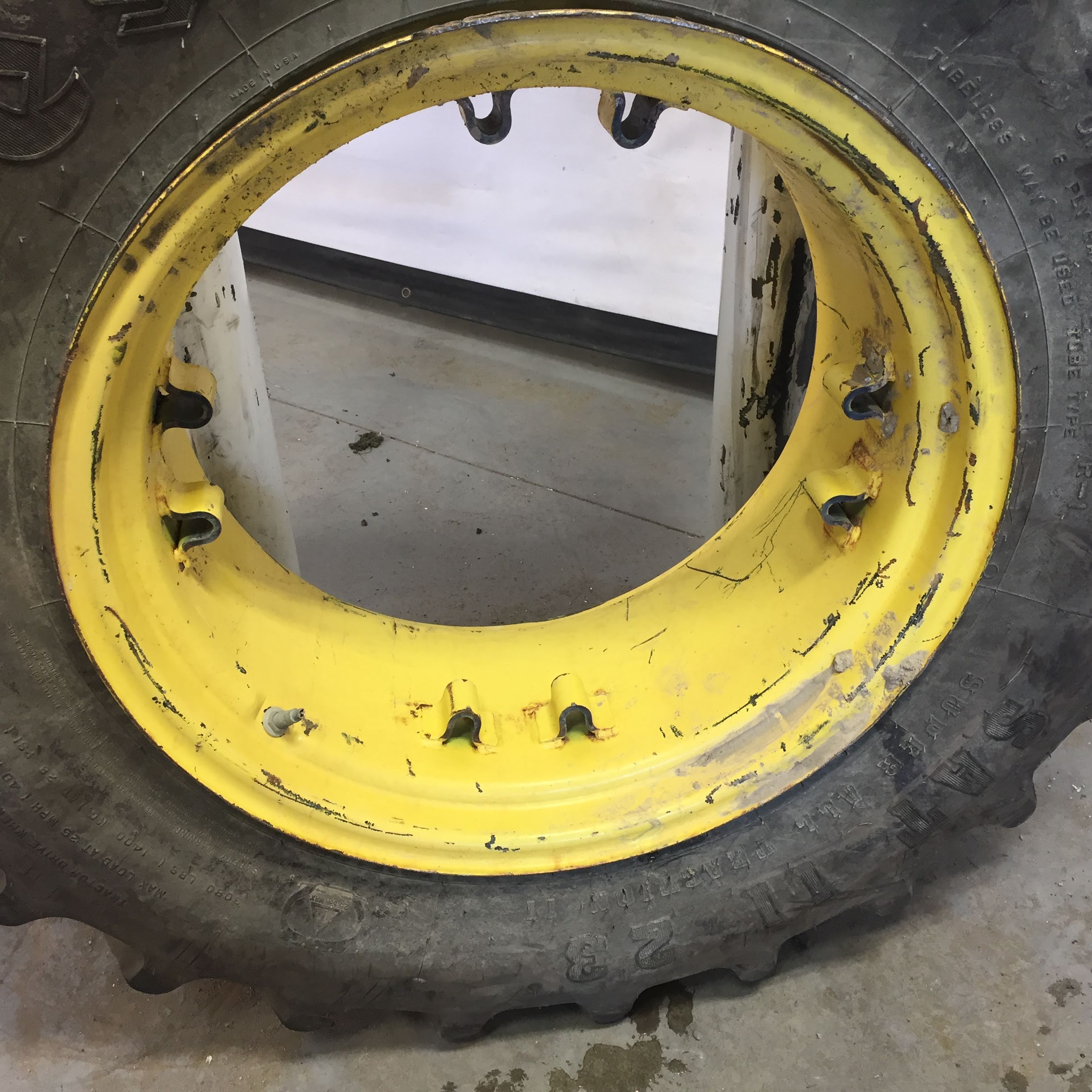 24''D x 12''W Rim with Clamp/Loop Style (groups of 2 bolts) Wheel WS002417