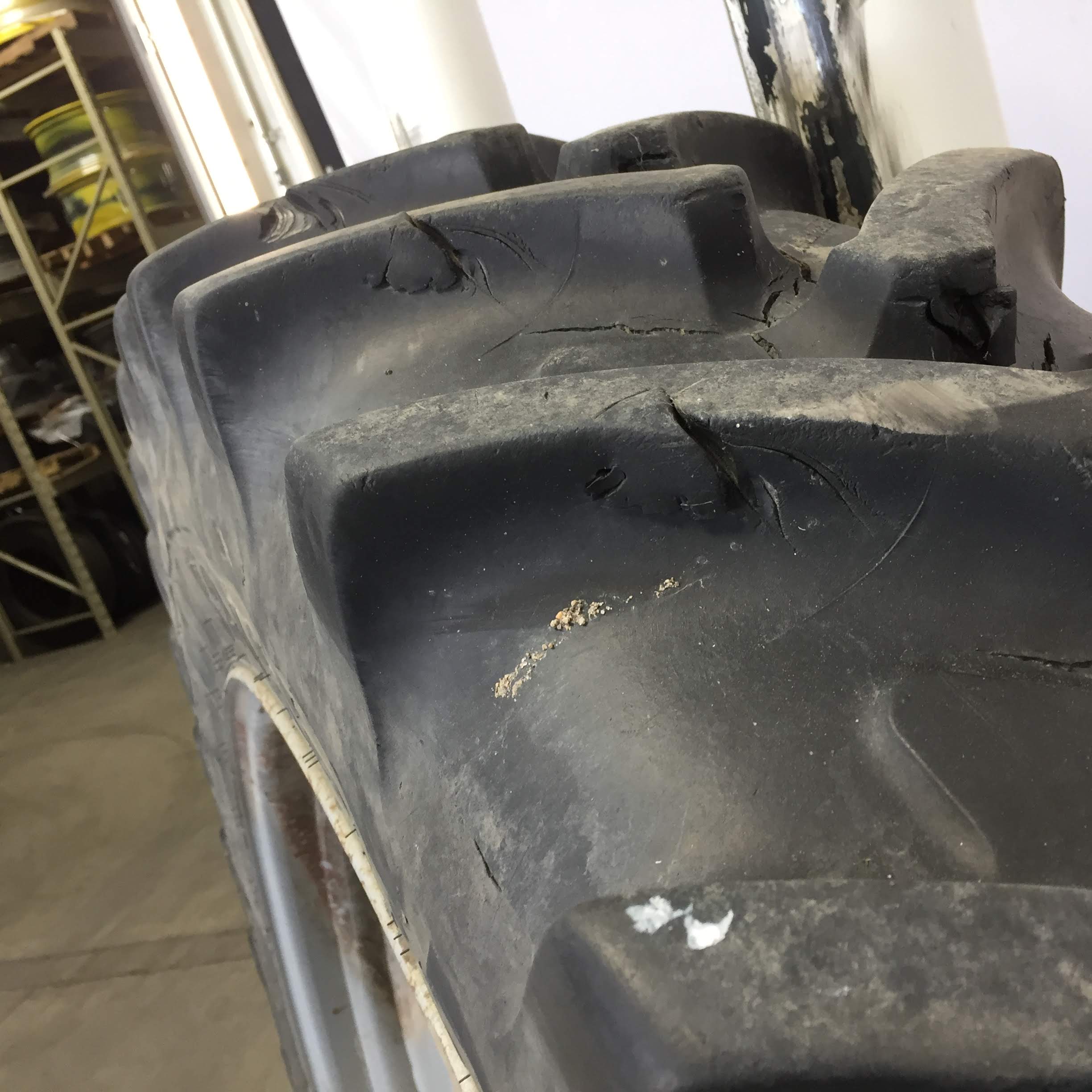 320/90R50 Michelin AgriBib Row Crop R-1W Tire RT007070