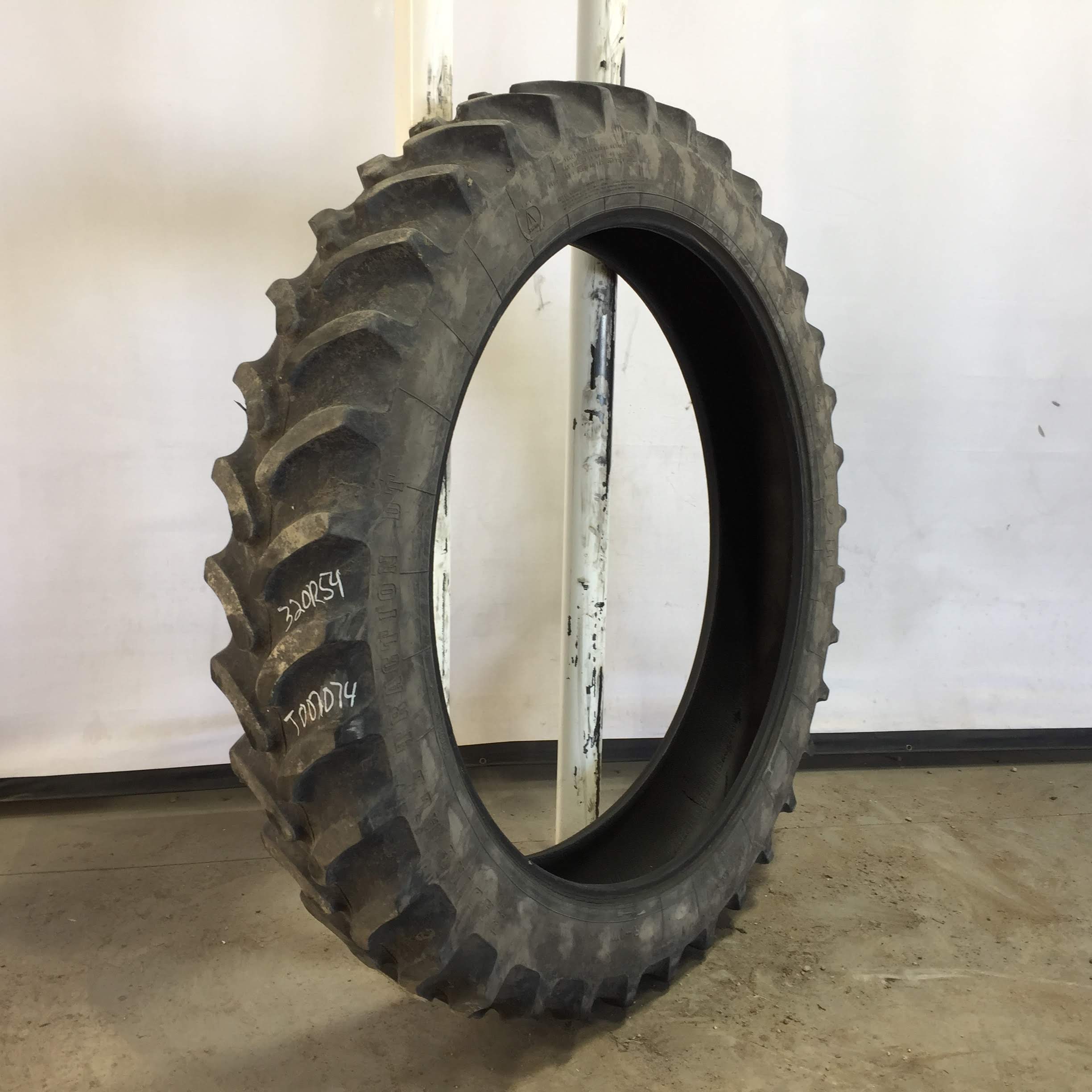 320/90R54 Firestone Radial All Traction DT R-1W Tire T007074
