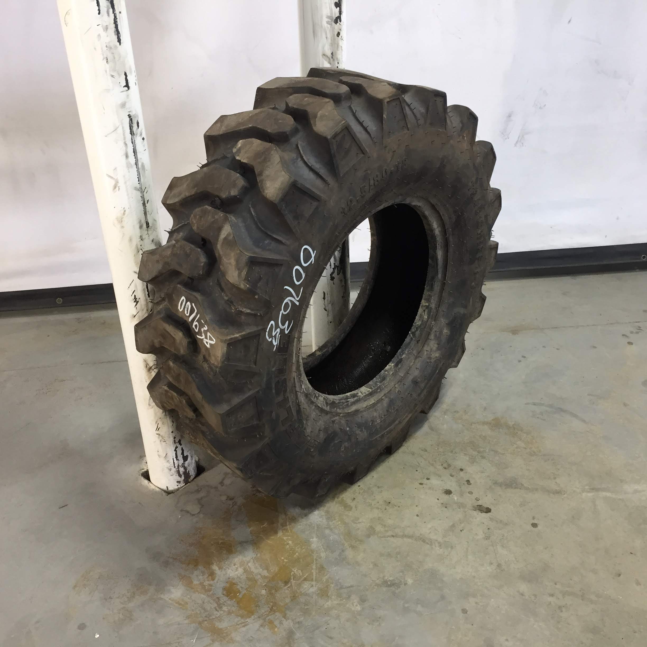 12.5/80-18 Carlisle Trac Chief  I-3 Tire 007638