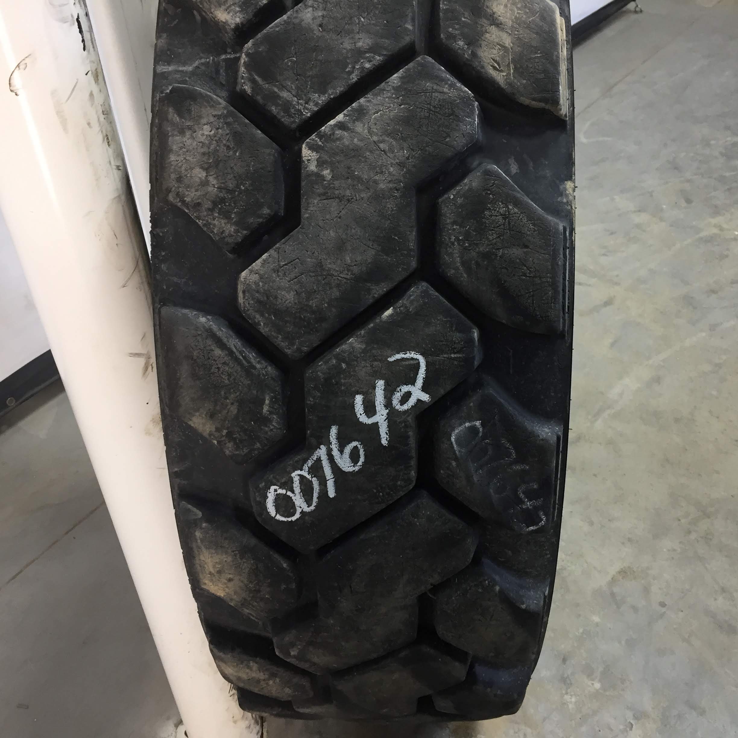 370/75-28 Firestone Duraforce MH L-3 Tire 007642