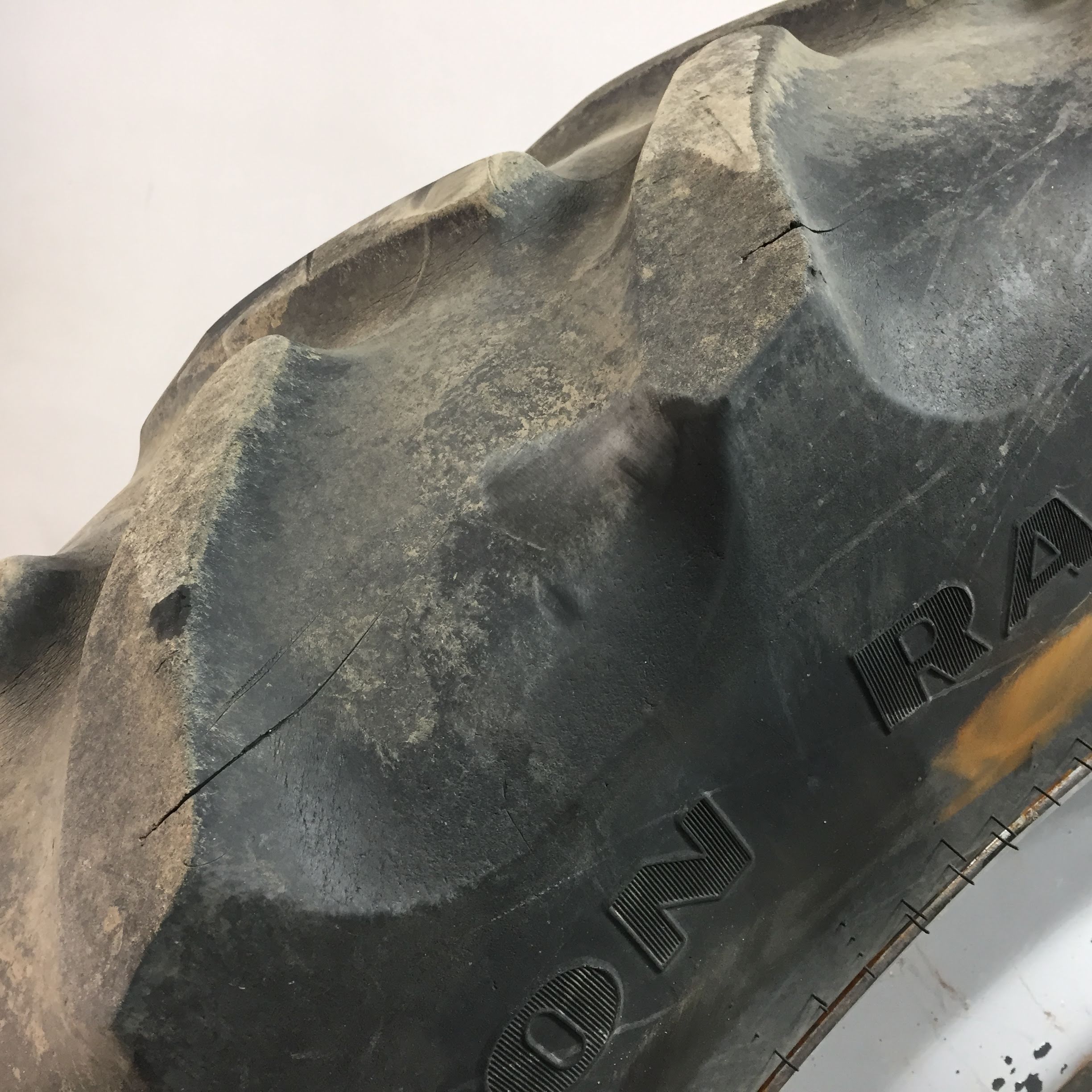 380/90R54 Goodyear Farm DT800 Super Traction R-1W Tire RT007100