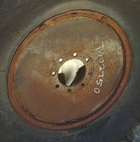 Rim with Clamp/U-Clamp (groups of 2 bolts)/Rim with Clamp/U-Clamp WT002750-Z