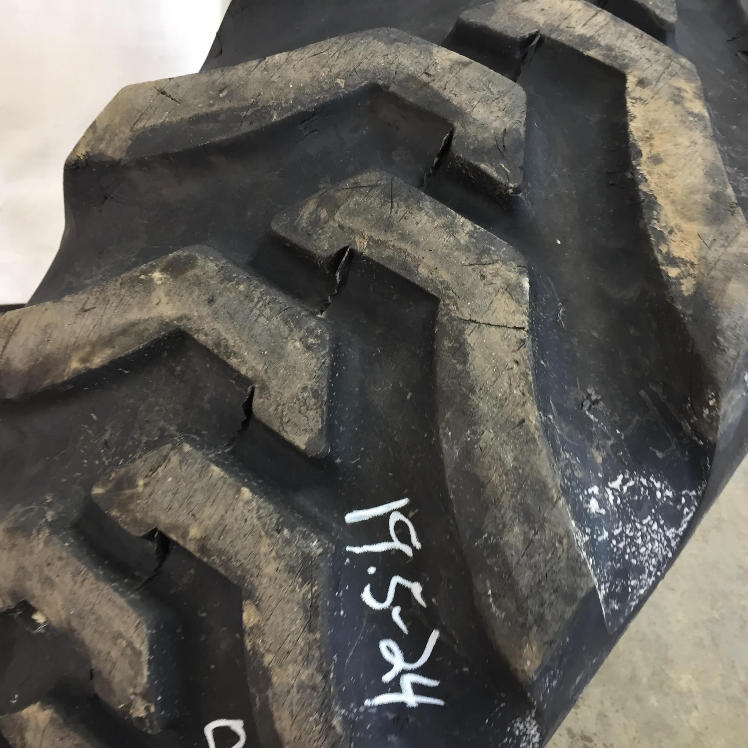 19.5/L-24 Firestone All Traction Utility R-4 Tire 007703