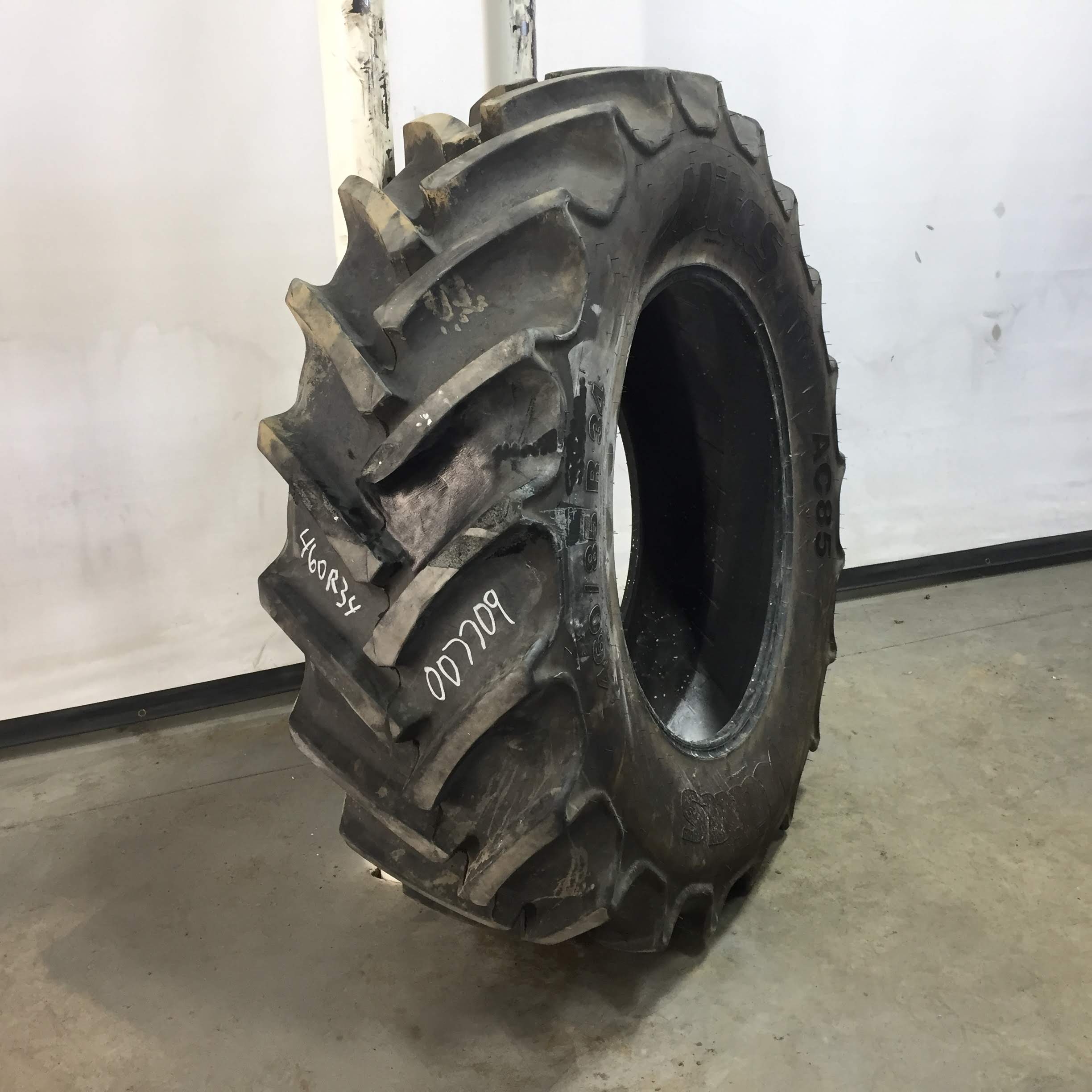 460/85R34 Mitas AC85 Radial R-1W Tire 007709