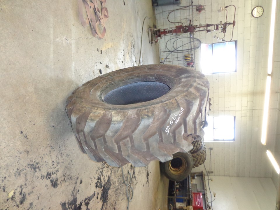 17.5/-25 Long March RLS OTR L-2 Tire 006080-Z