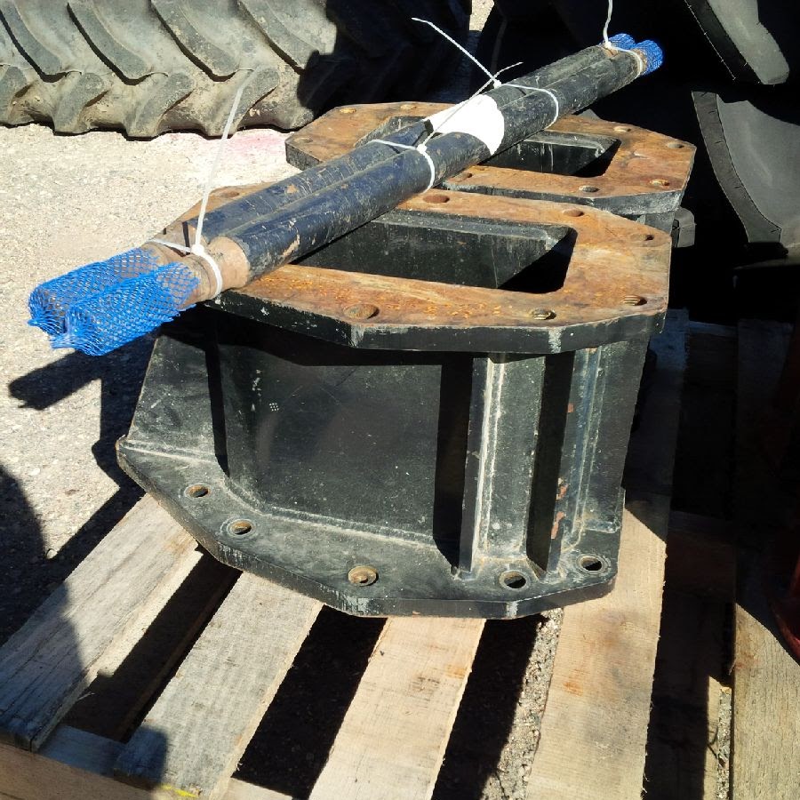 Combine Frame Extension, w/Shafts, no Hdw or Truss Rod Combine Frame Extension T002876-Z