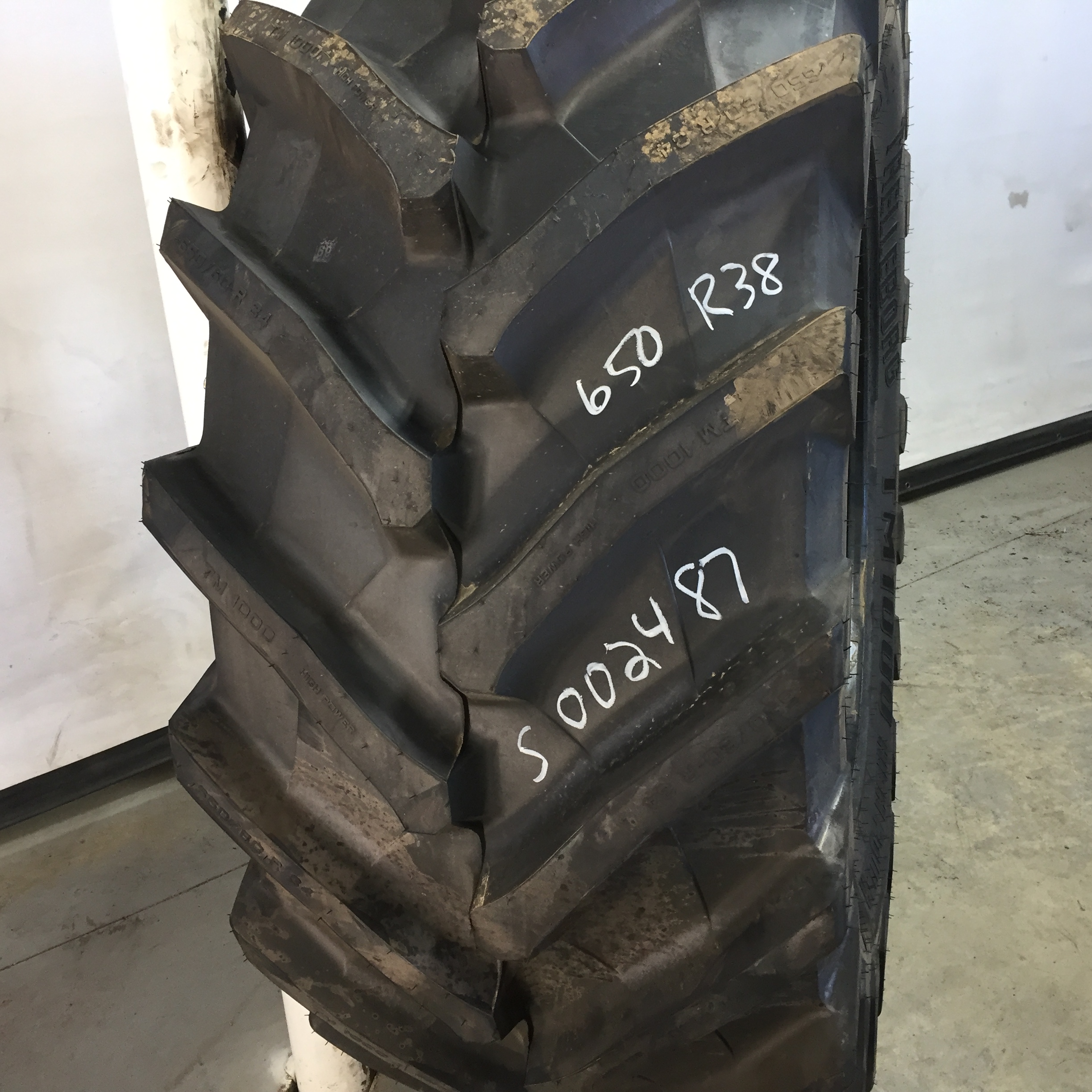 650/60R34 Trelleborg TM1000 High Power R-1W Tire S002487