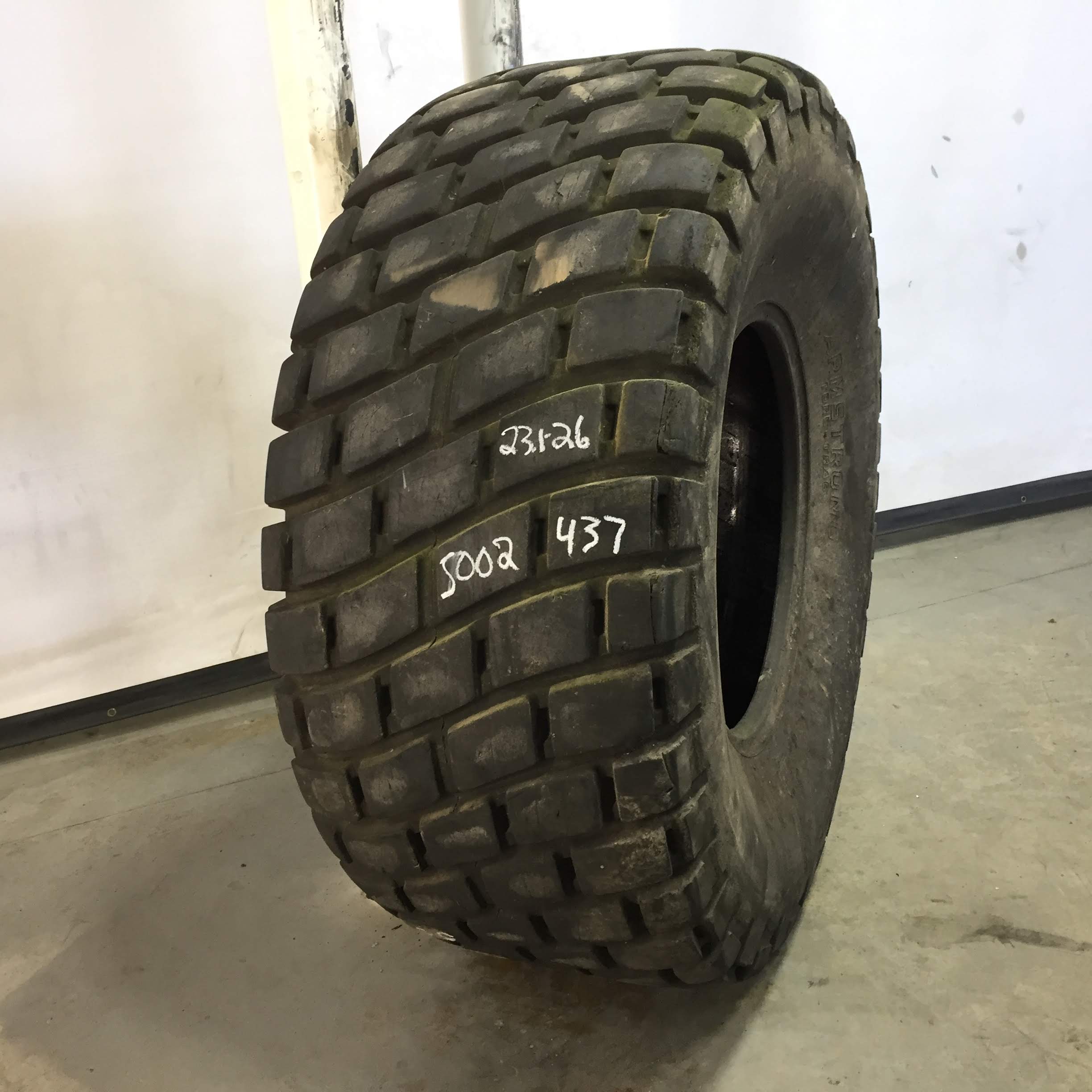 23.1/-26 Armstrong Torc-Trac R-3 Tire S002437