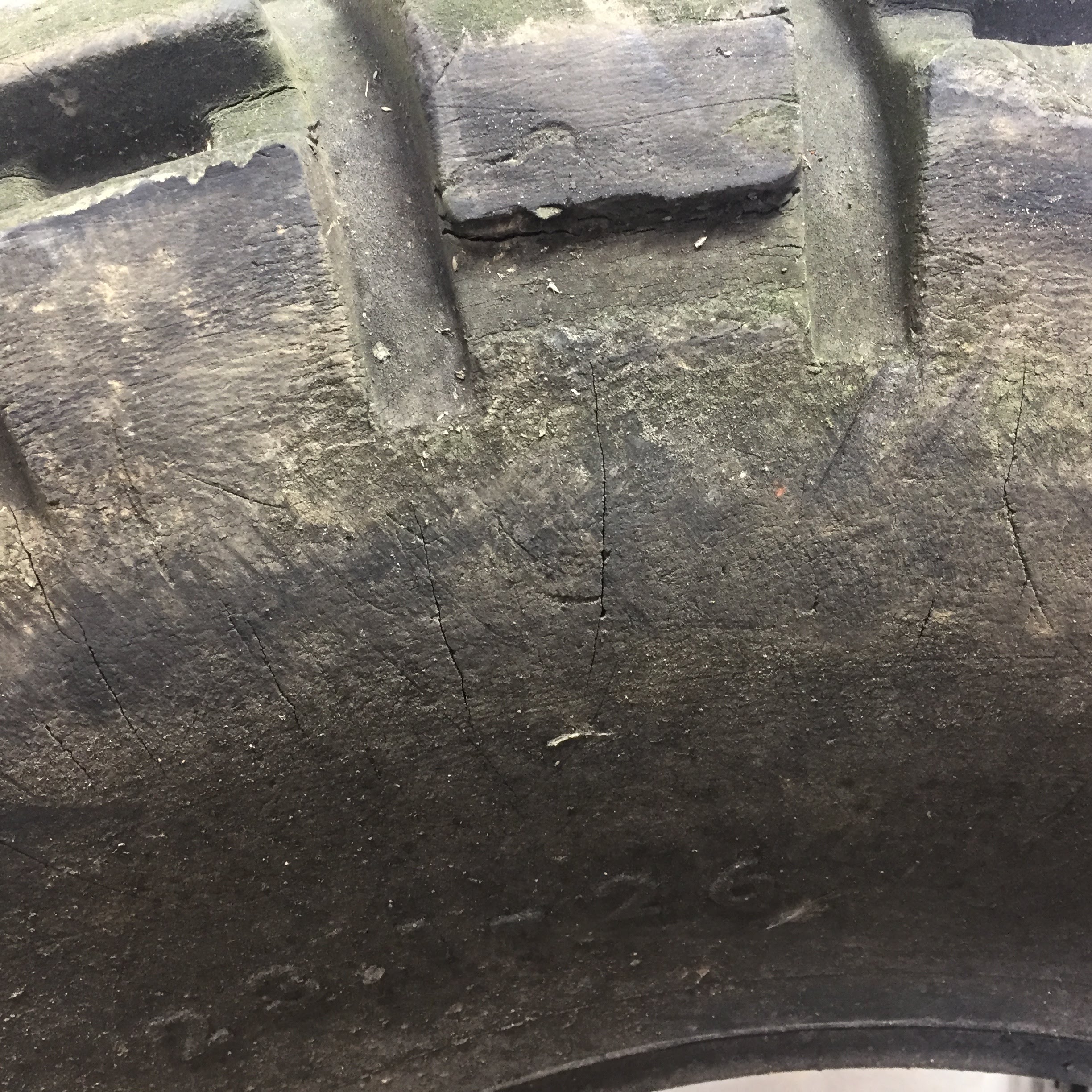 23.1/-26 Armstrong Torc-Trac R-3 Tire S002437