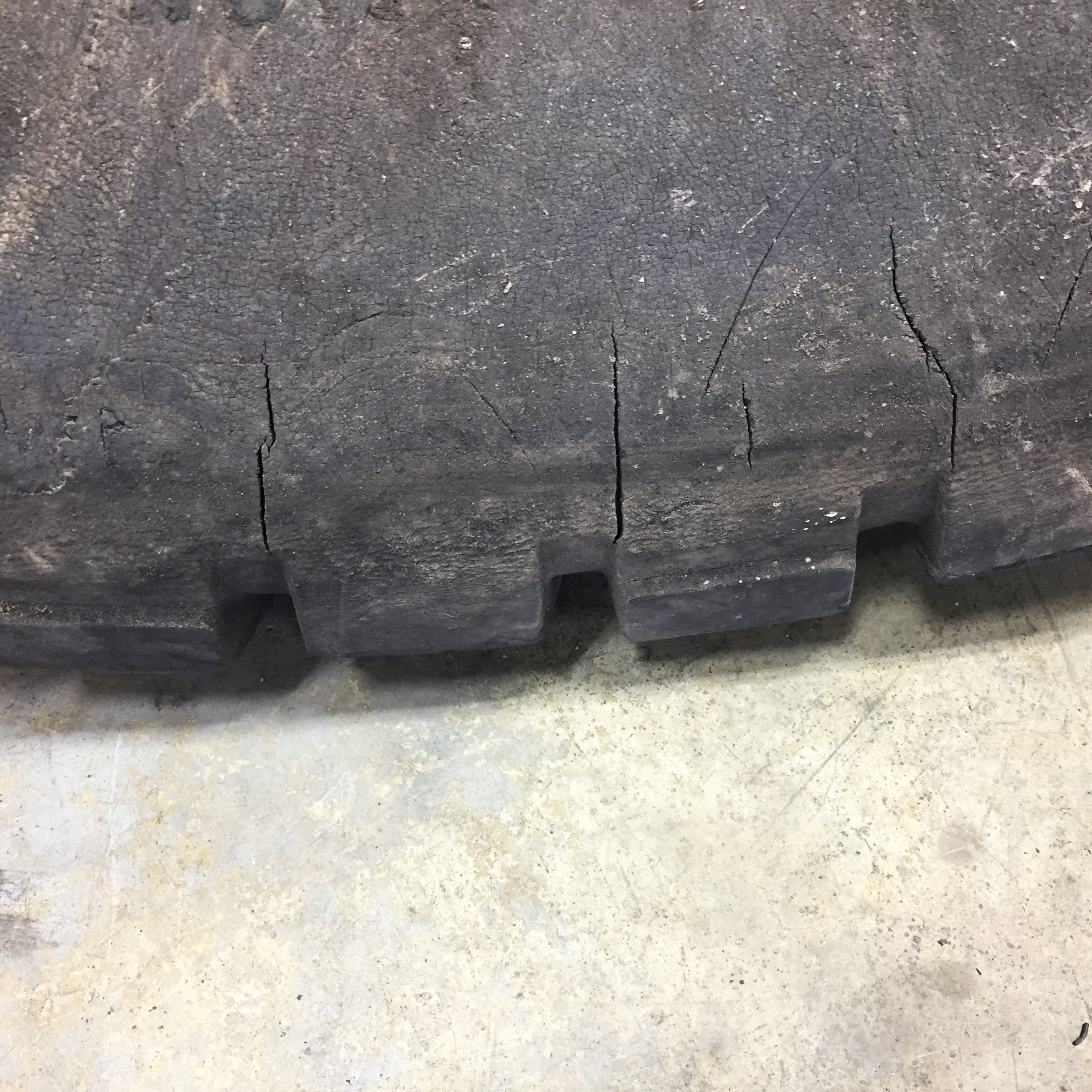 23.1/-26 Armstrong Torc-Trac R-3 Tire S002437