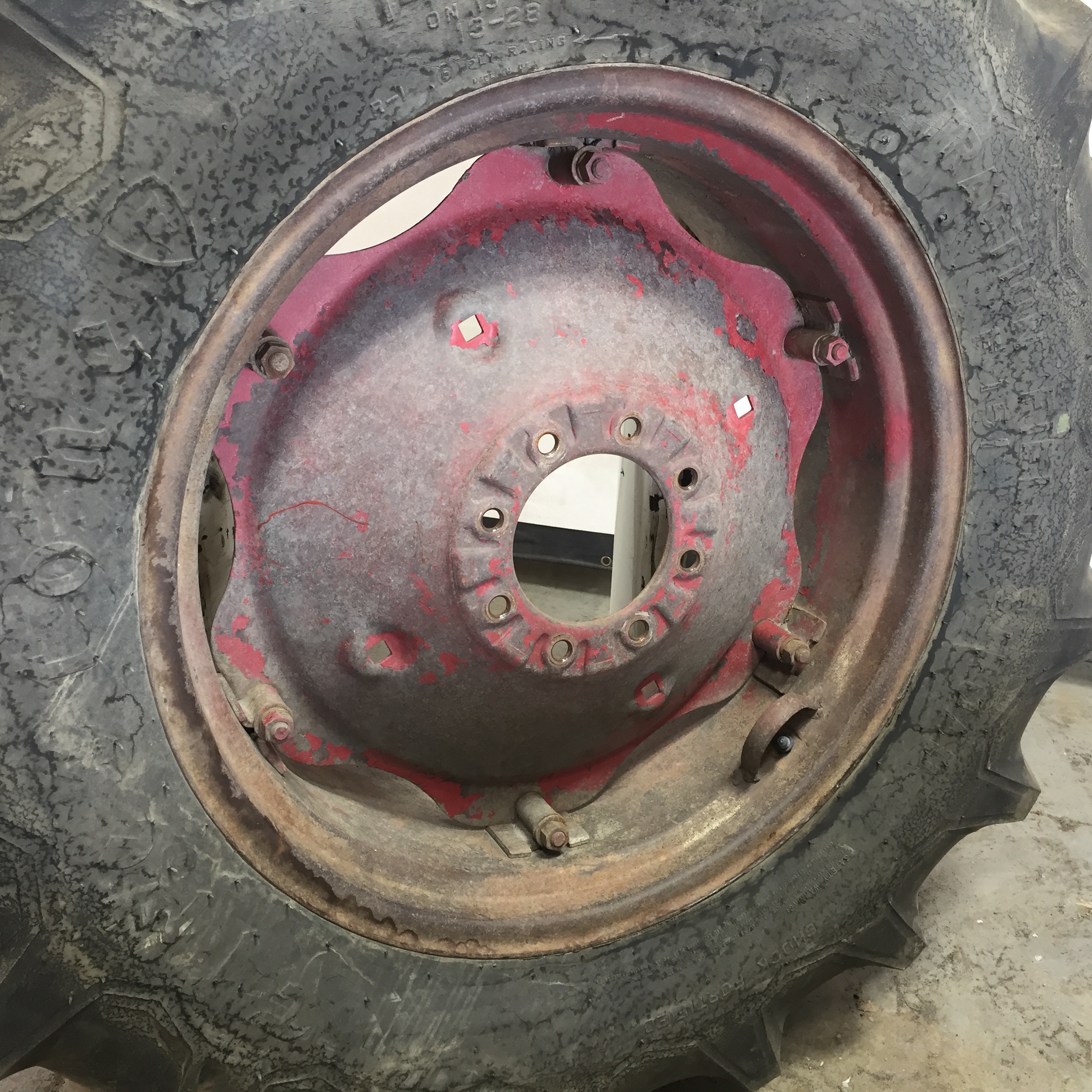 28''D x 12''W Rim with Clamp/Loop Style Wheel WT007166RIM