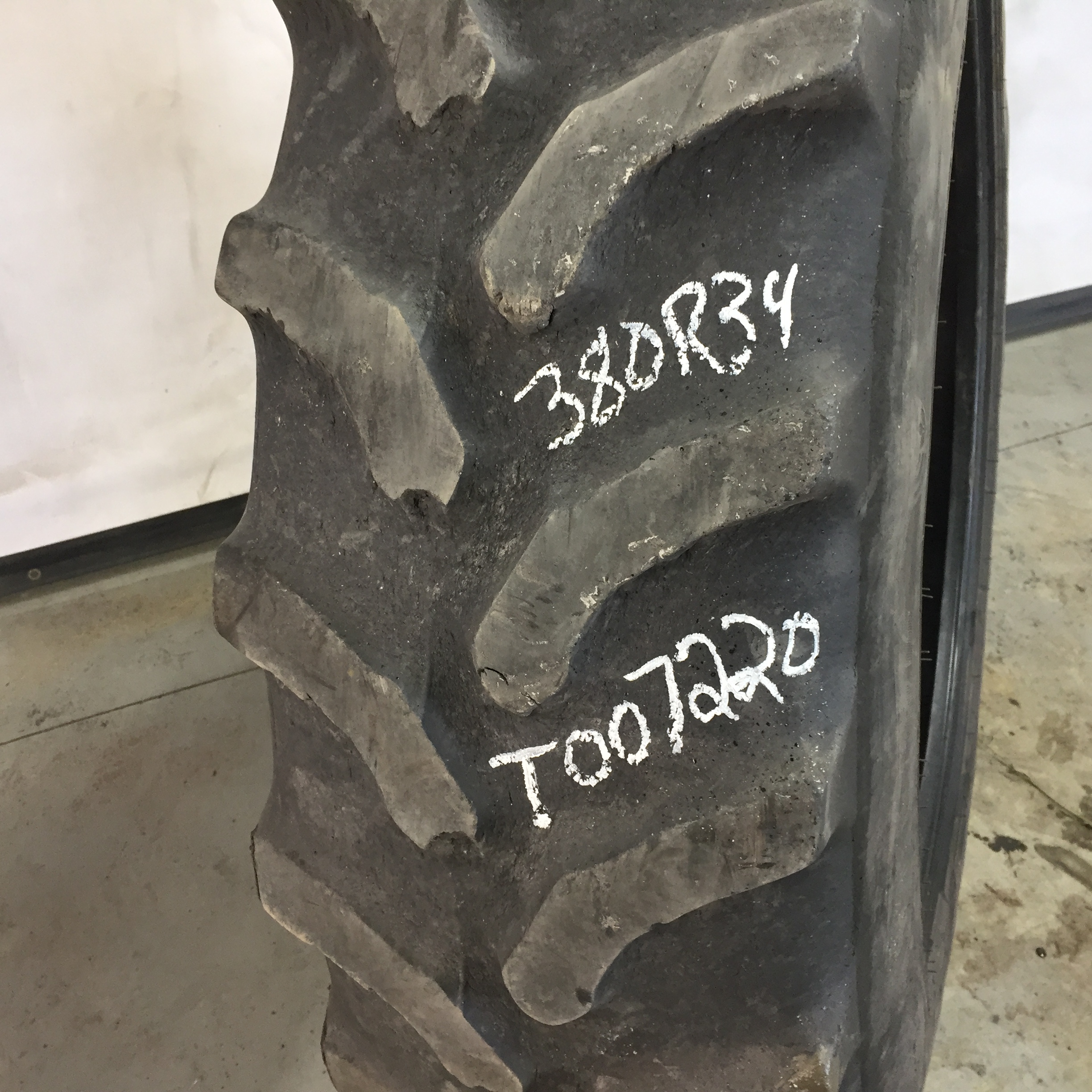 380/85R34 Goodyear Farm UltraTorque Radial R-1 Tire T007220