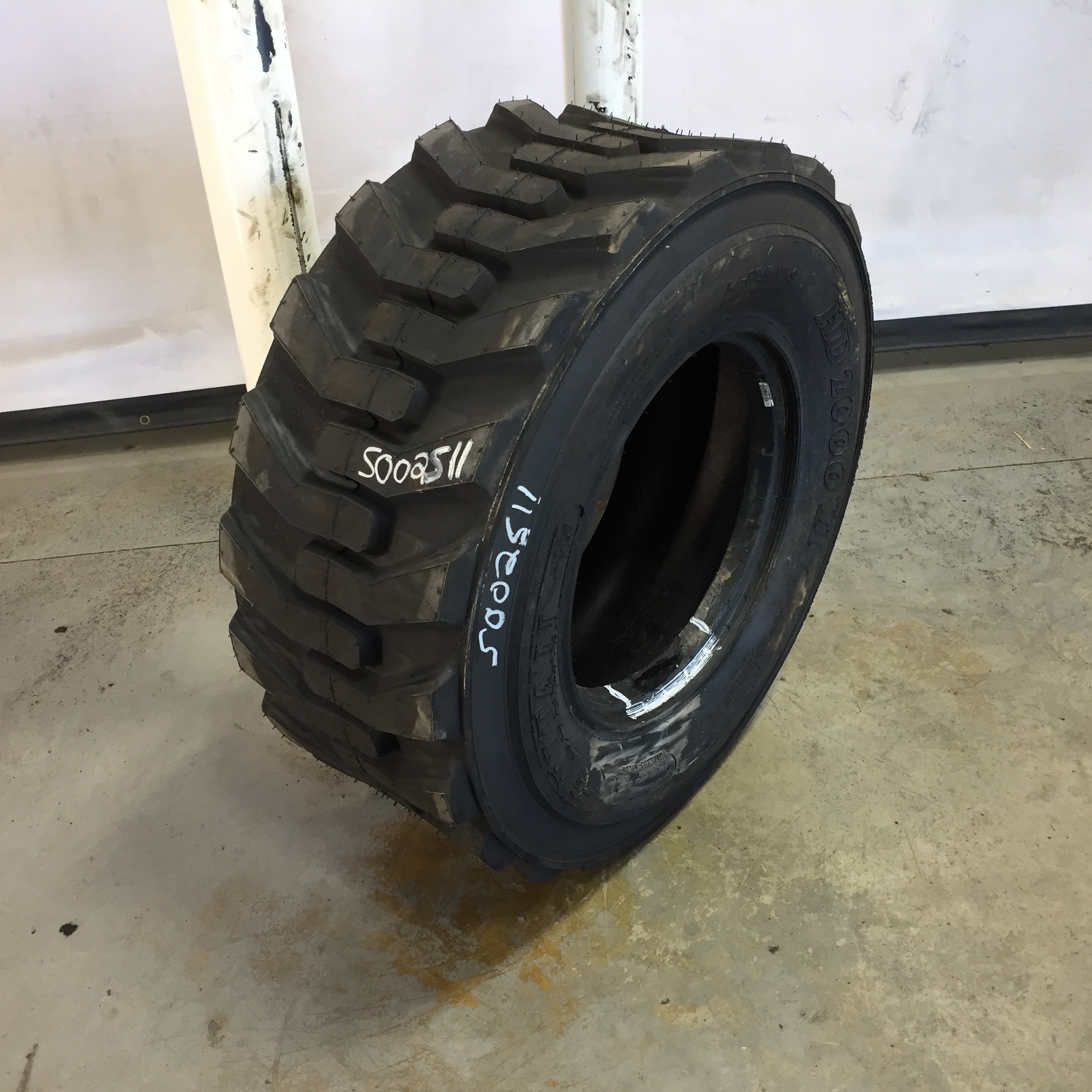 14/-17.5 Titan Farm HD2000 II SS R-4 Tire S002511