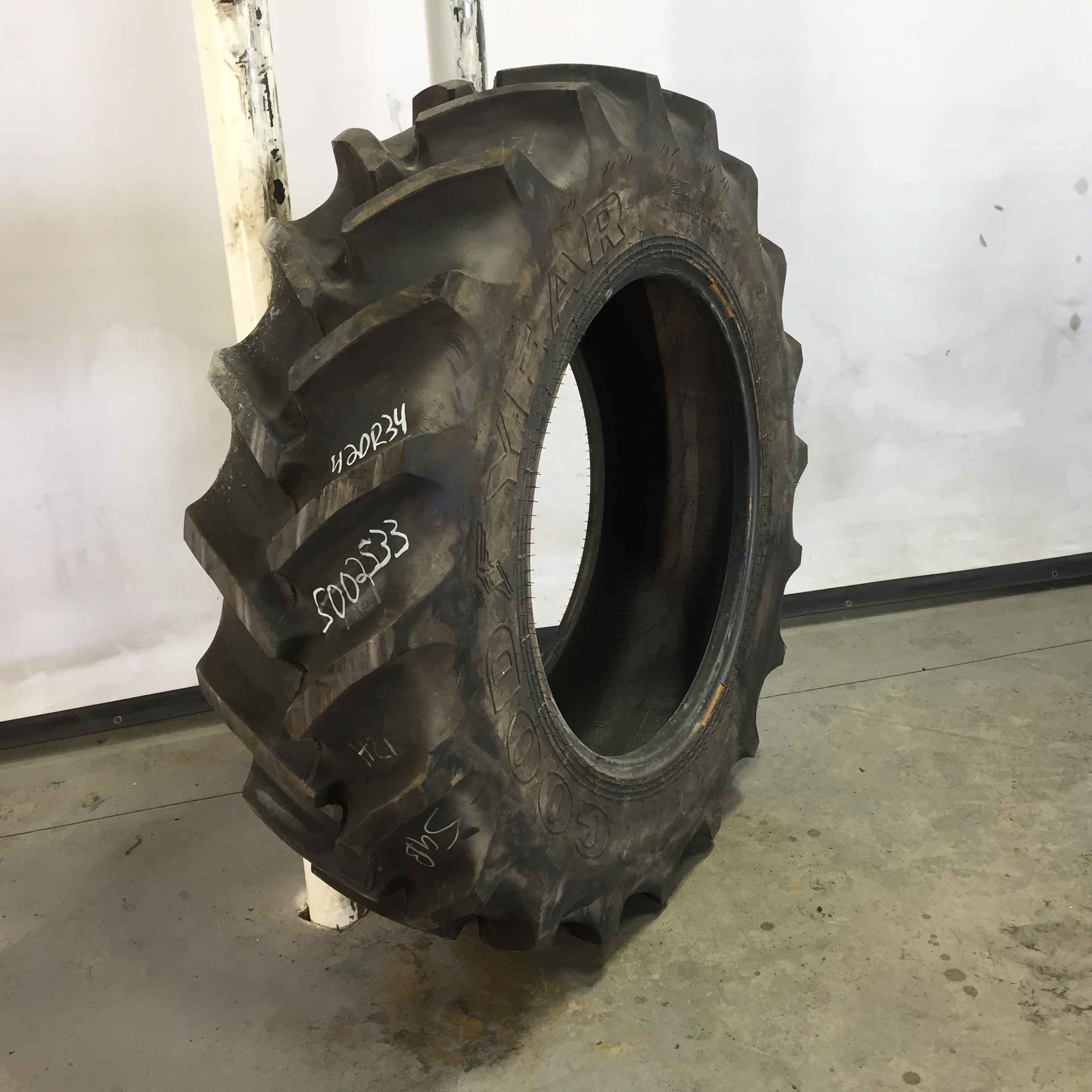 420/85R34 Goodyear Farm Super Traction Radial R-1W Tire S002533