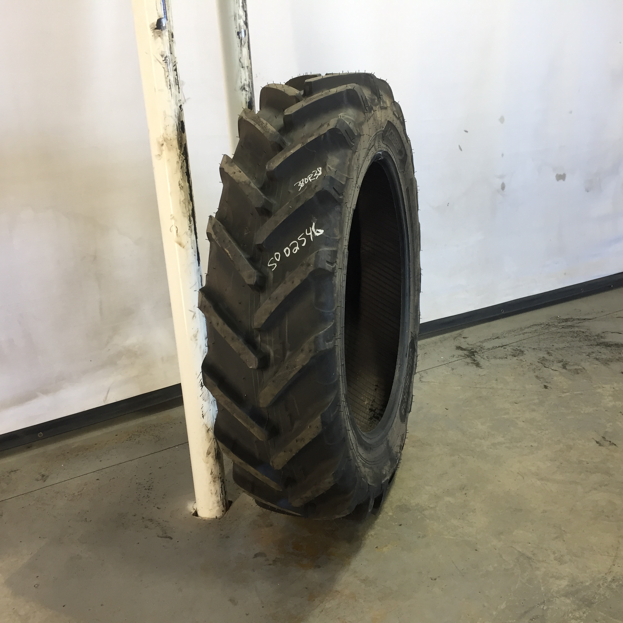 380/80R38 Michelin AgriBib 2 R-1W Tire S002546