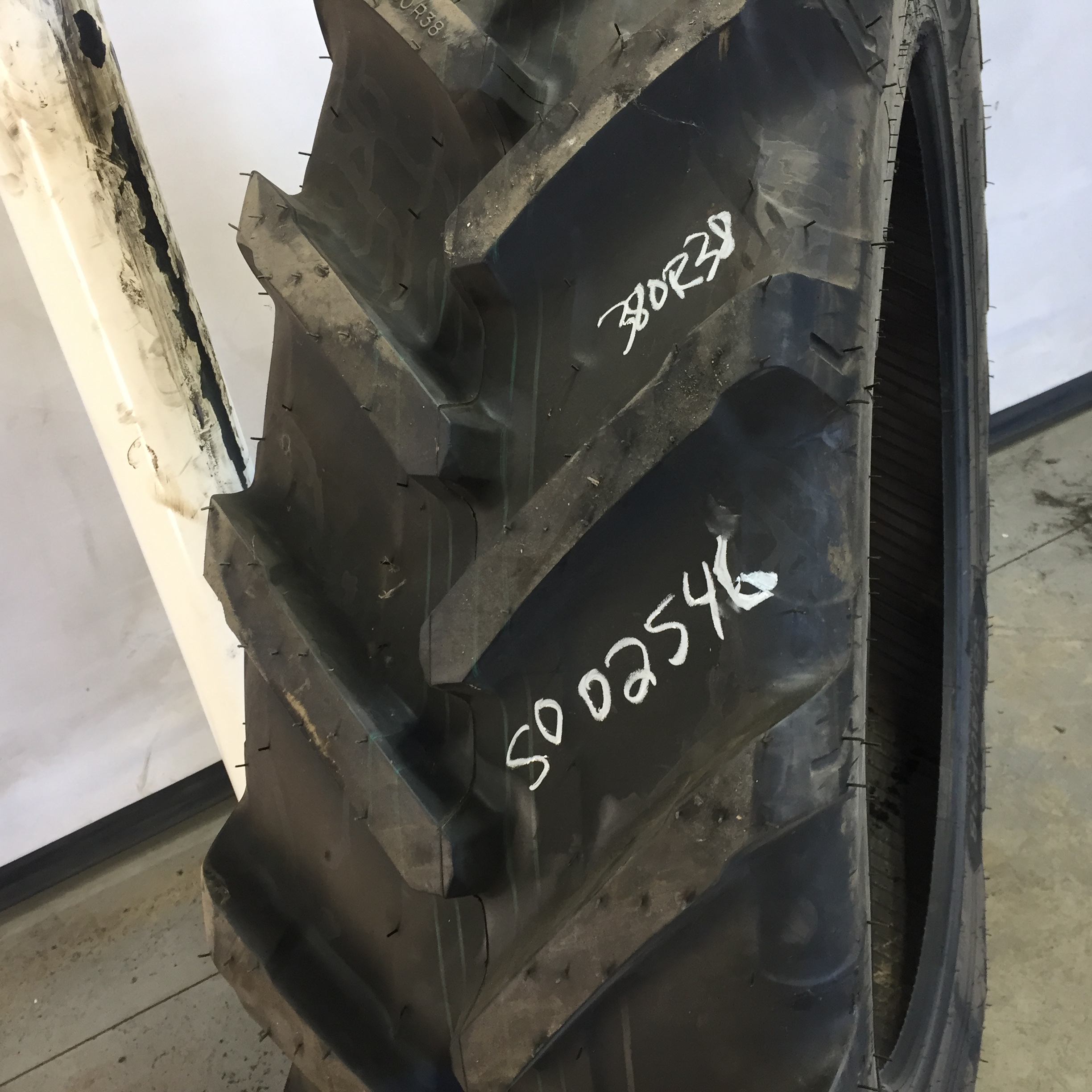 380/80R38 Michelin AgriBib 2 R-1W Tire S002546