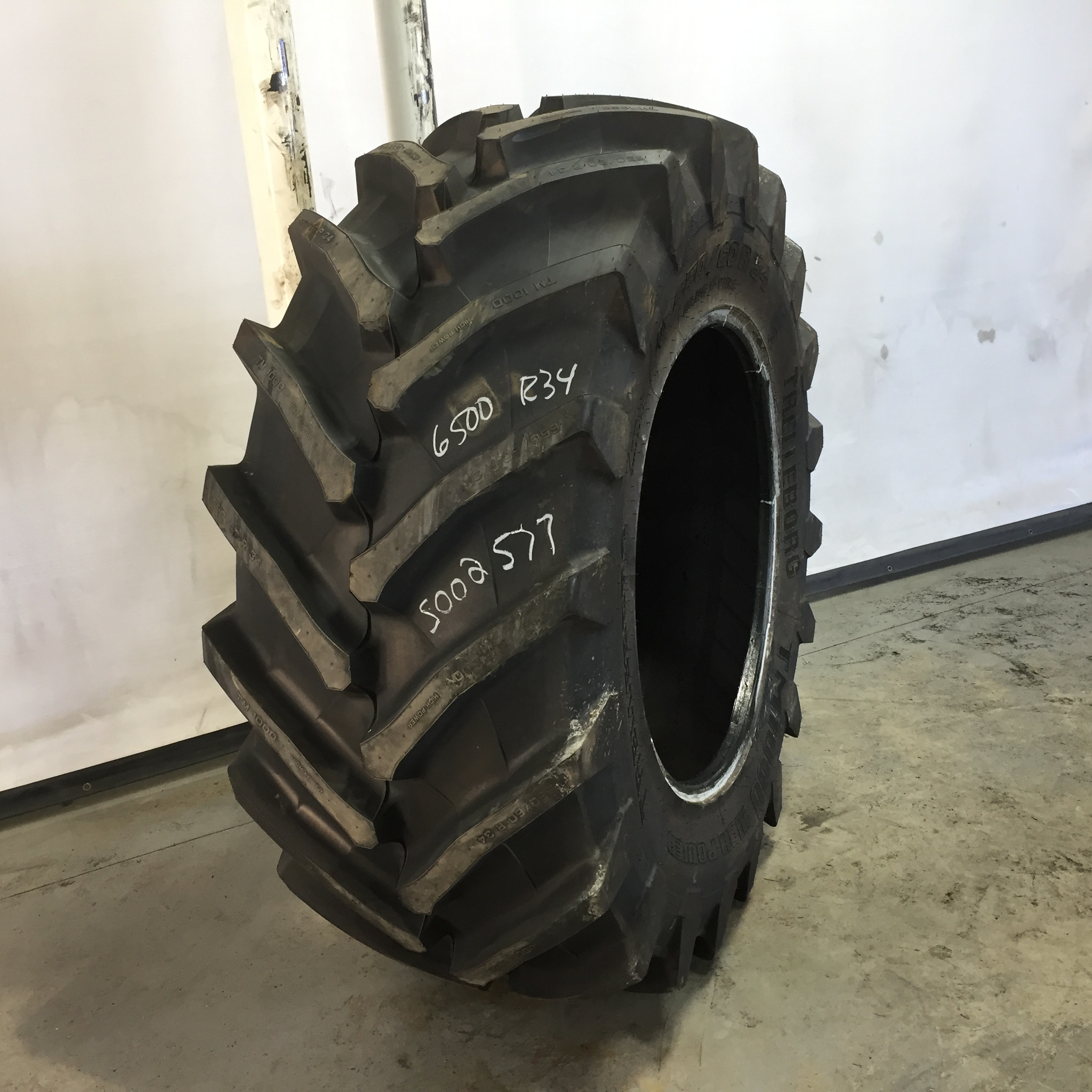 650/60R34 Trelleborg TM1000 High Power R-1W Tire S002577