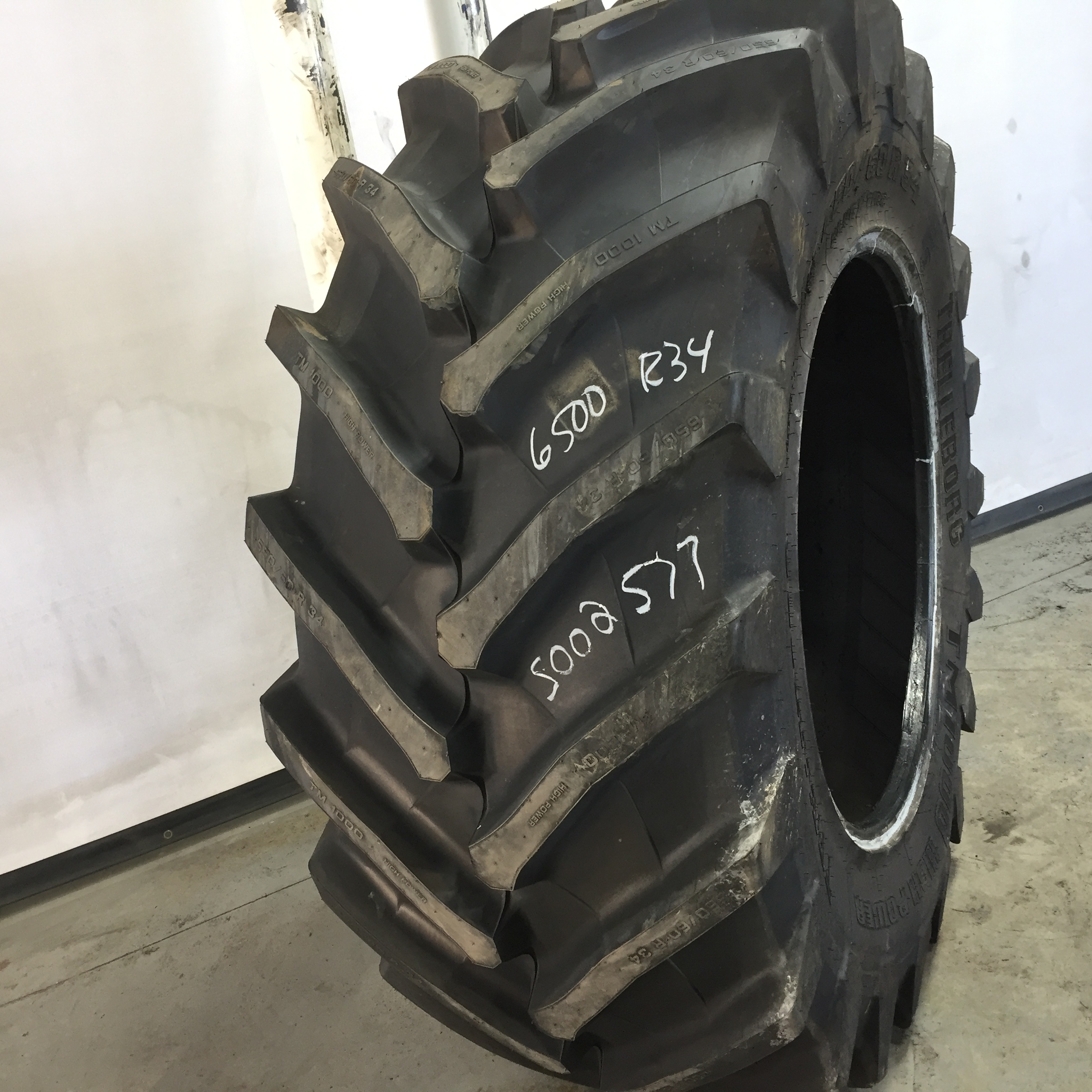 650/60R34 Trelleborg TM1000 High Power R-1W Tire S002577