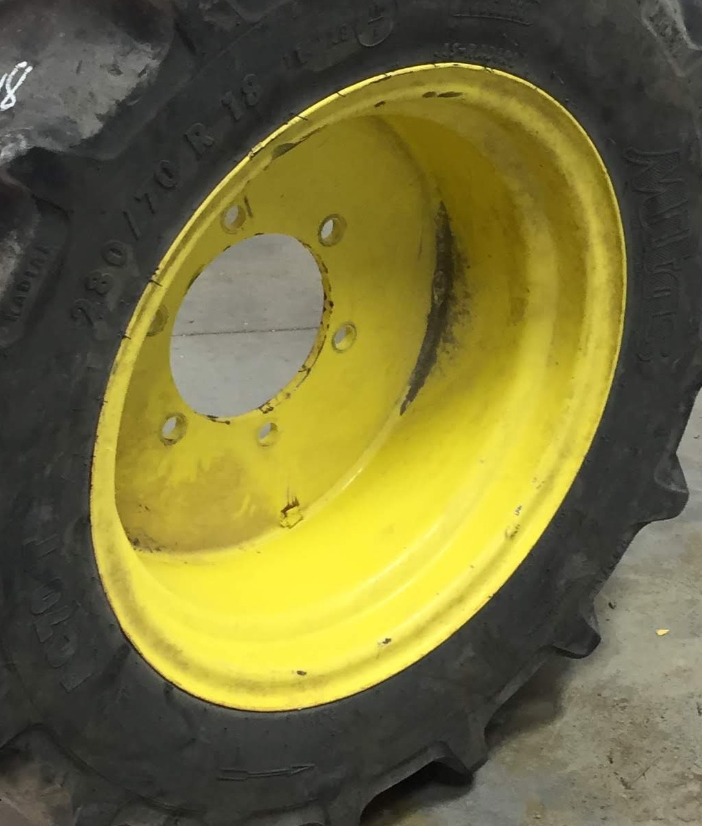 18''D x 8''W Implement Wheel WS002331