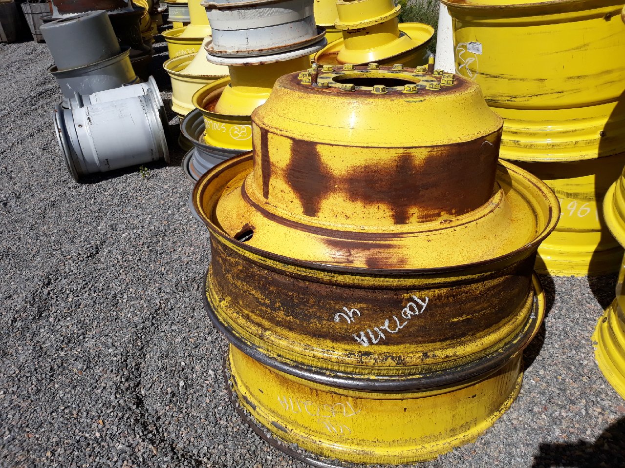 46''D x 13''W Straddle Dual Wheel T007217A